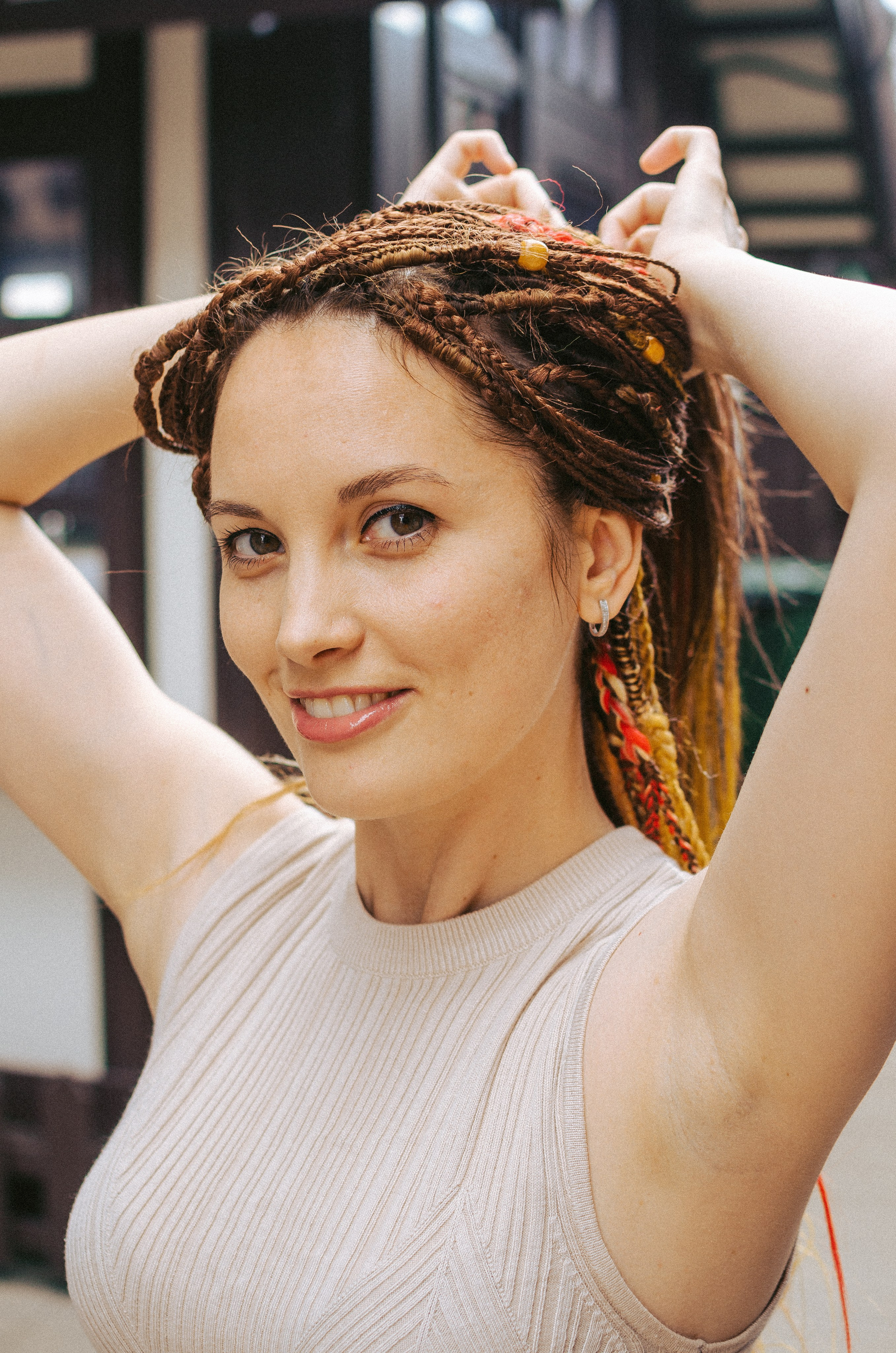 Оля. КВЭЛ — Кто Все Эти Люди