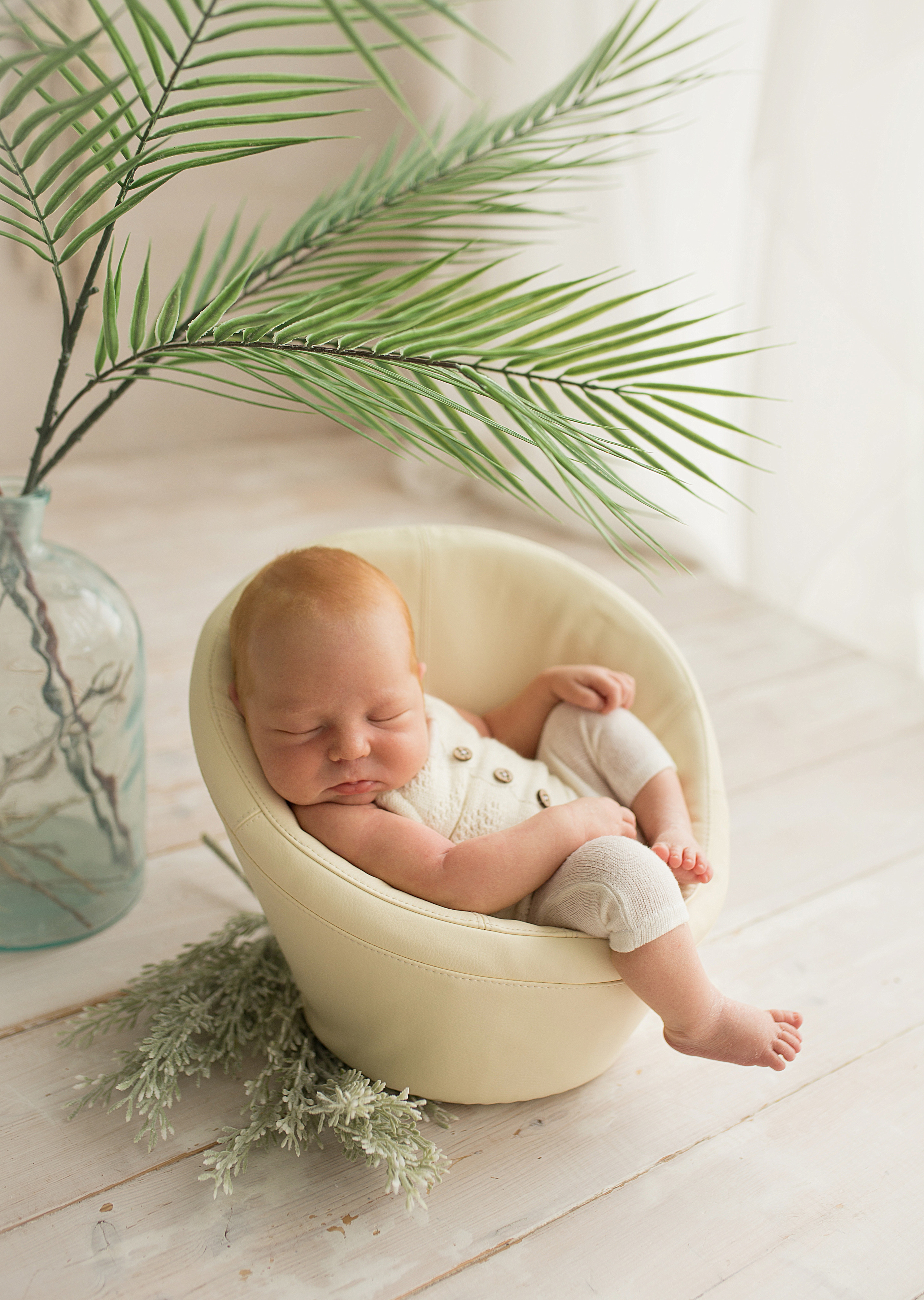 Фотосессия новорождённого. Фотограф новорождённых малышей и детский фотограф В Казани Лана Максим