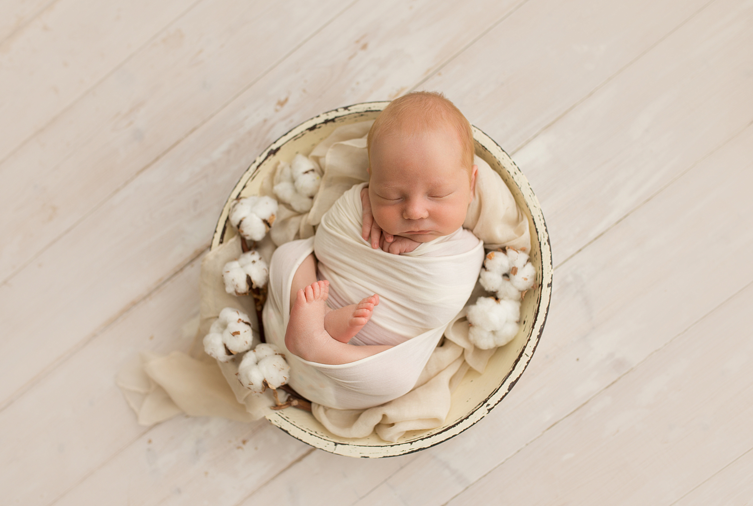 Фотосессия новорождённого. Фотограф новорождённых малышей и детский фотограф В Казани Лана Максим