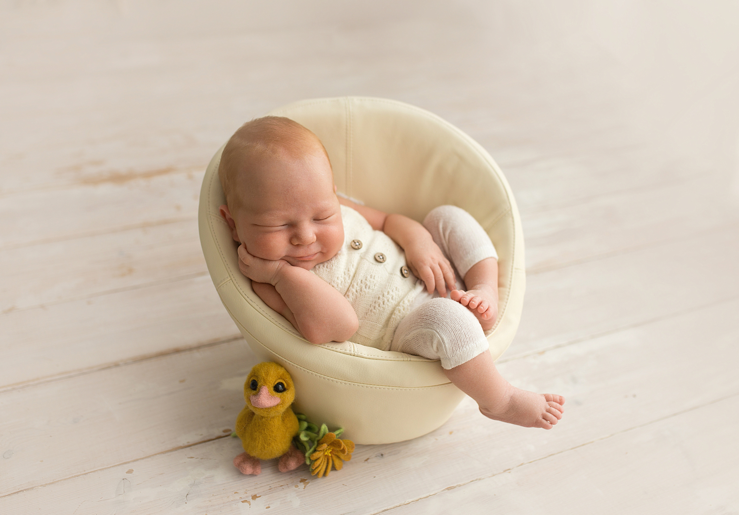 Фотосессия новорождённого. Фотограф новорождённых малышей и детский фотограф В Казани Лана Максим