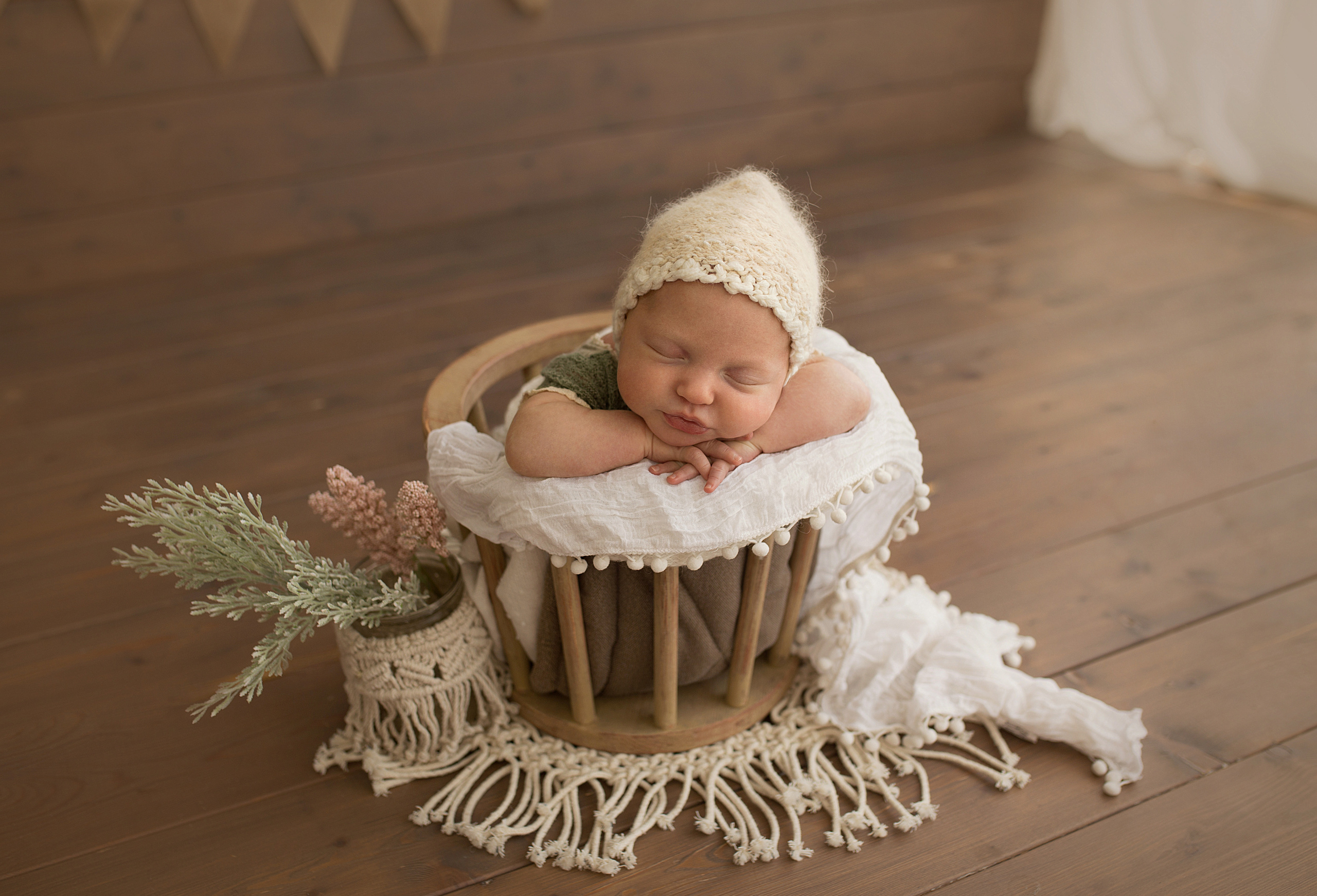 Фотосессия новорождённого. Фотограф новорождённых малышей и детский фотограф В Казани Лана Максим