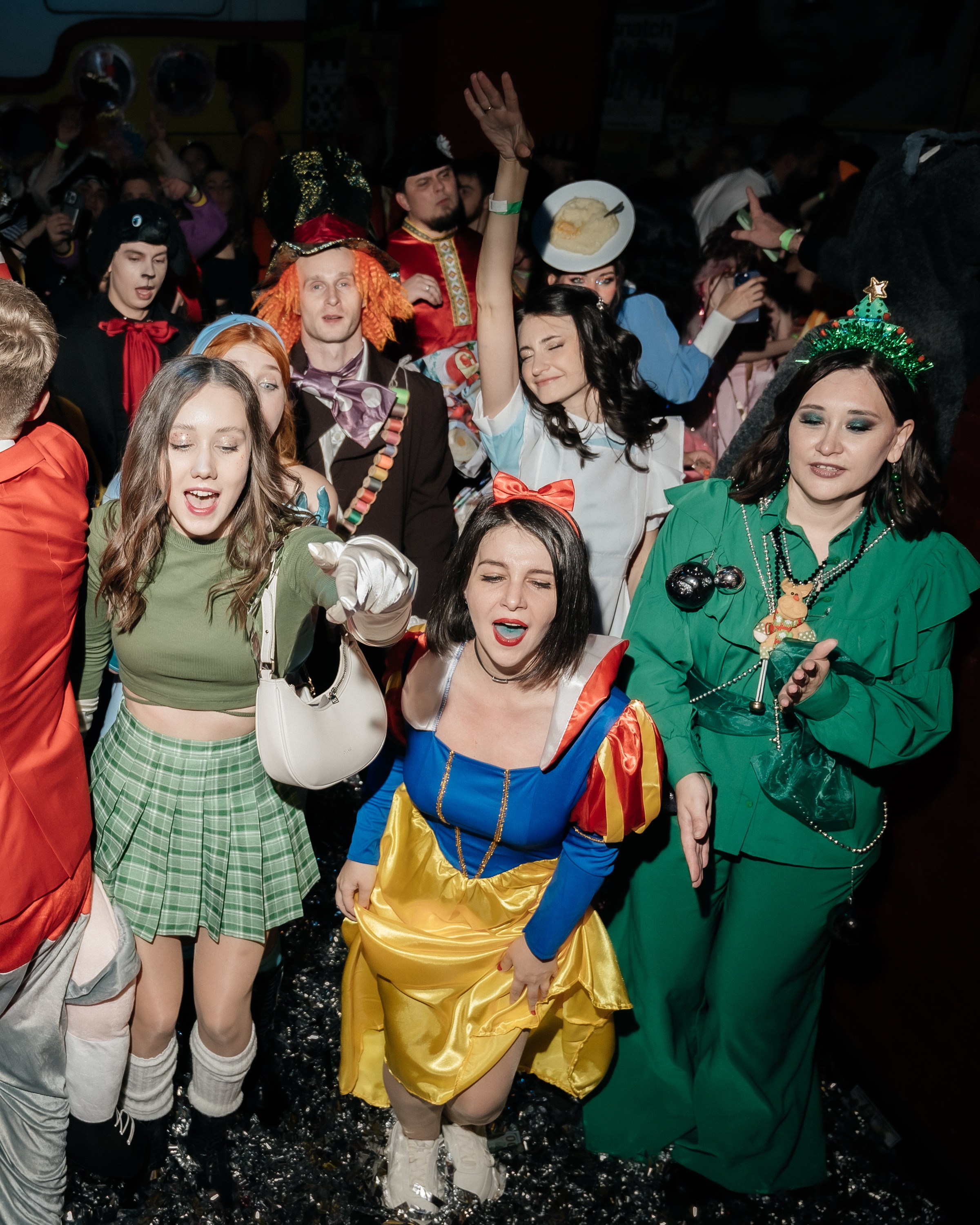 Репортажный фотограф на корпоратив и другие мероприятия. Свадебный и семейный фотограф в Краснодаре Марина Стёпа