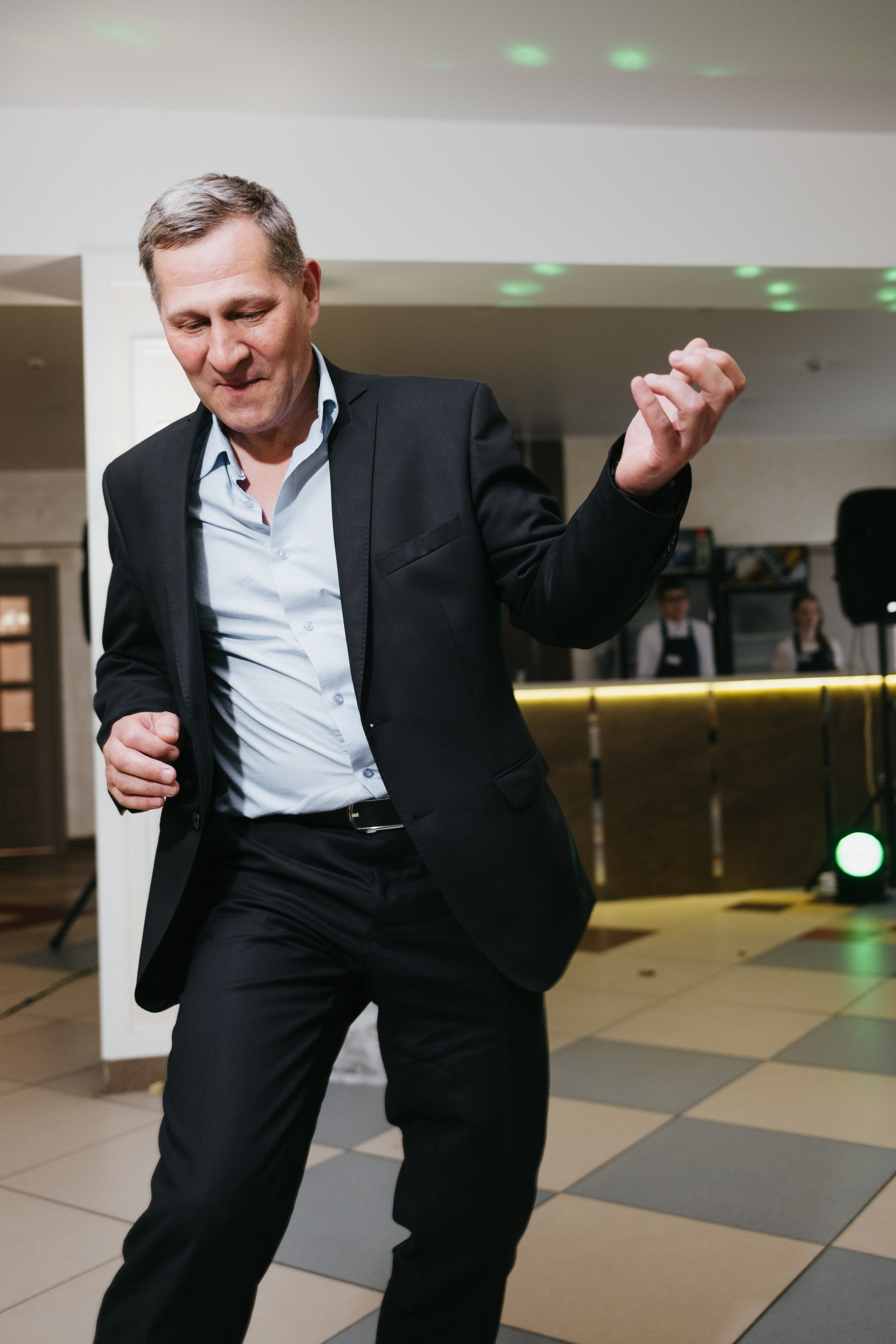 Выпускной 11 класс школы № 30. Свадебный и репортажной фотограф Денис Ожигин в Краснодаре и Краснодарском крае