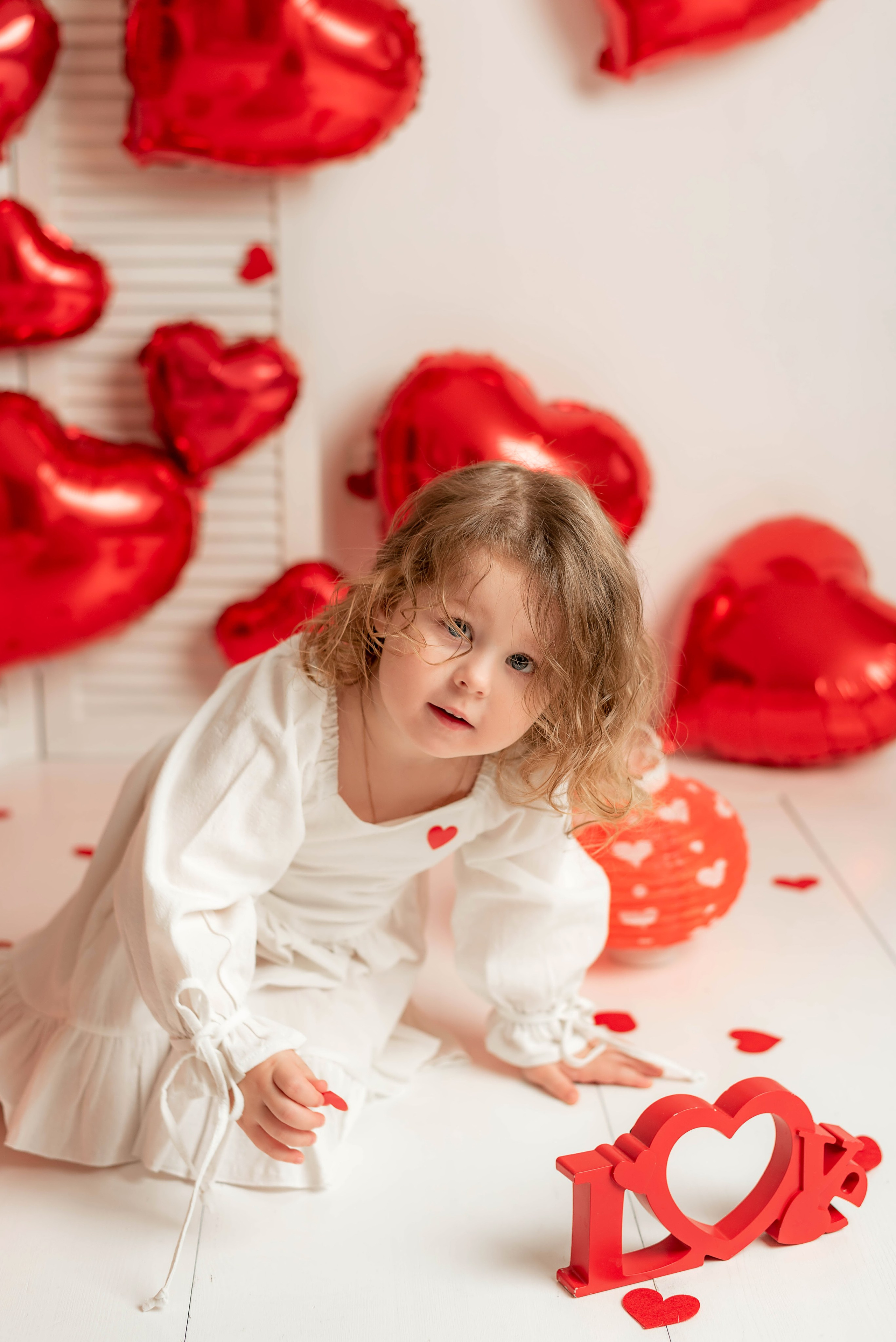 Алиса — сердечки. Семейный и детский фотограф Наталья Горда