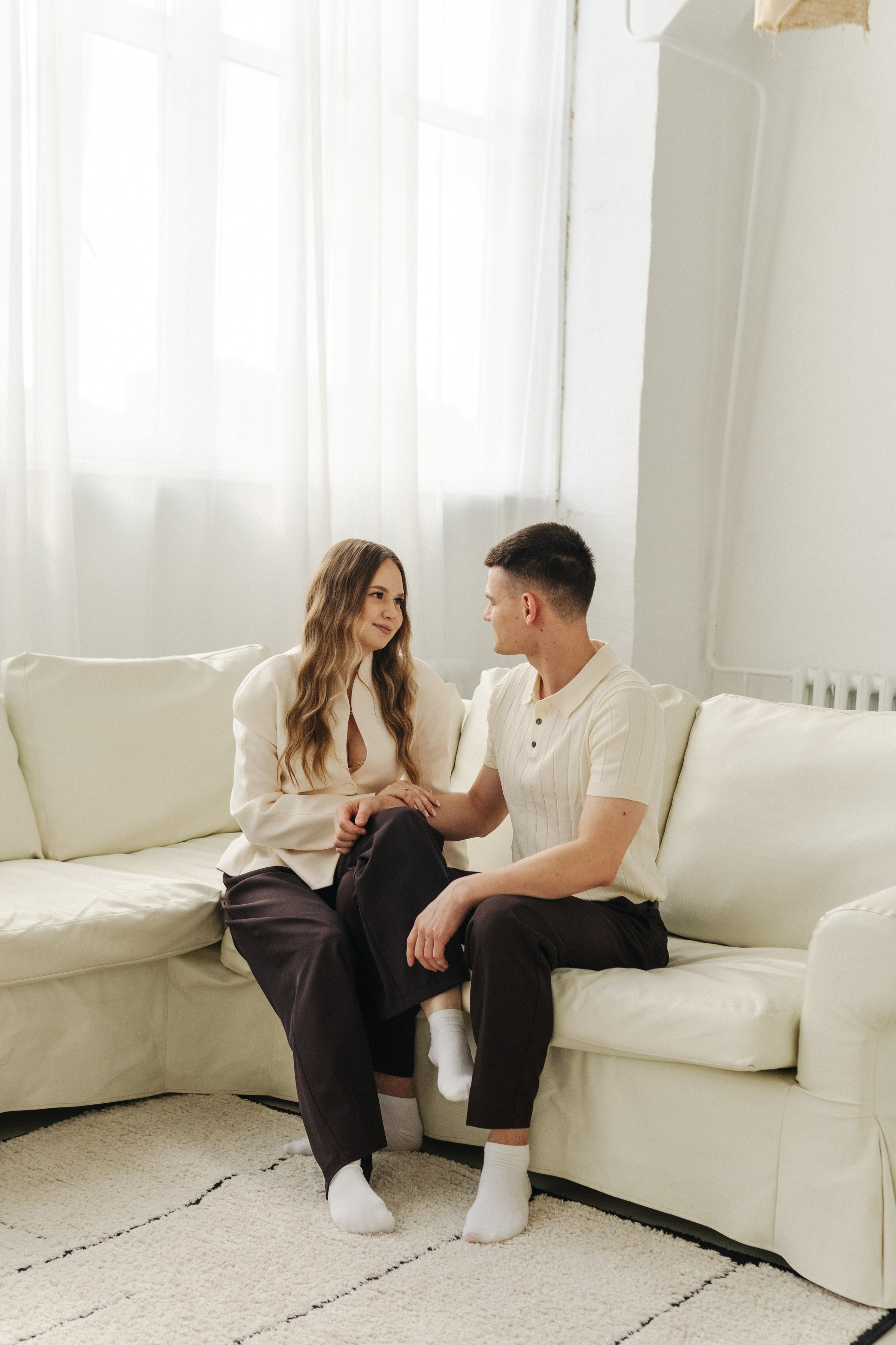 Danila & Olesya. Я — Алёна и я фотографирую красиво (е)