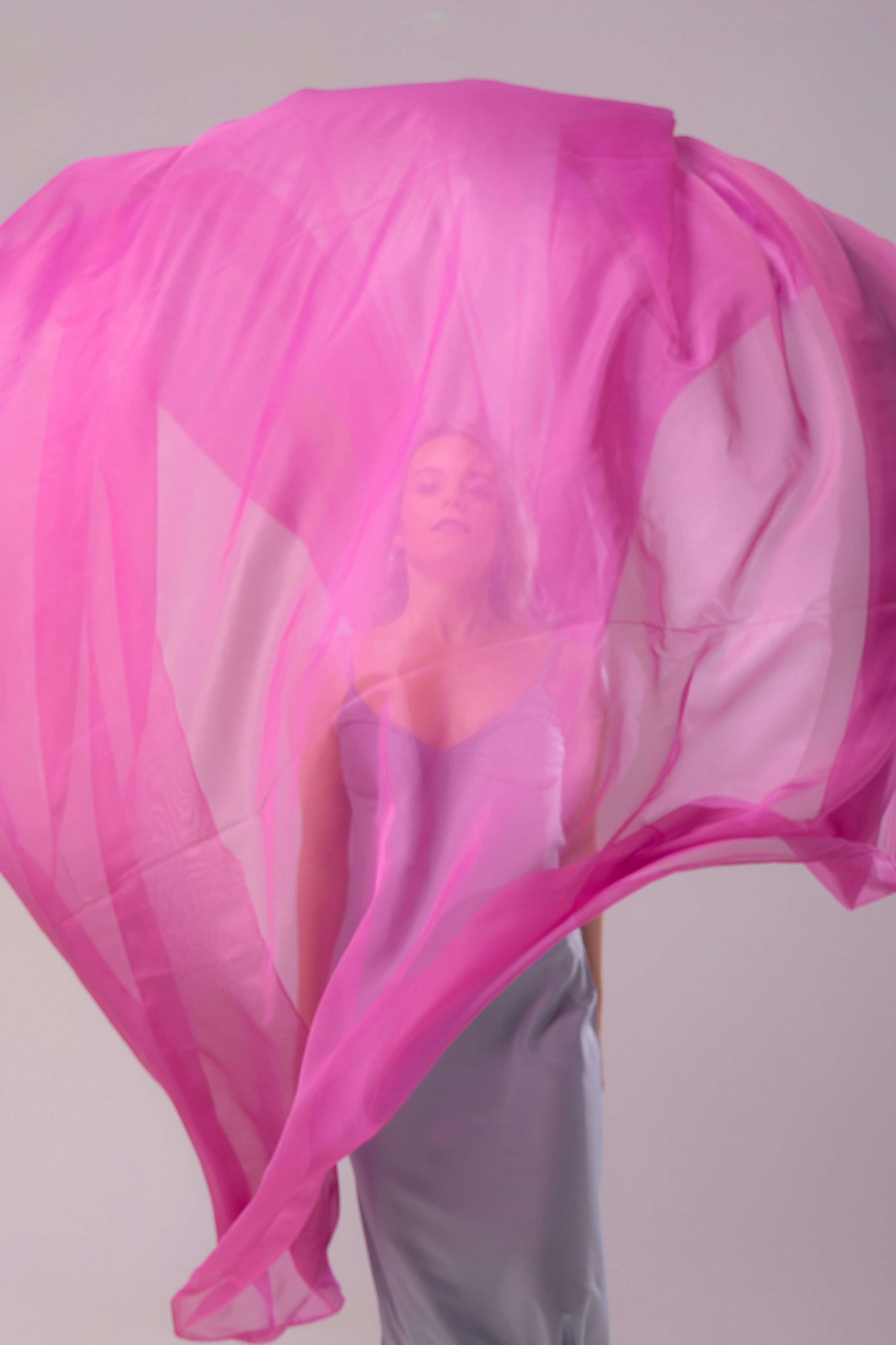 Женская фотосессия на циклораме. Портретный и репортажный фотограф в Сочи Рамодина Юлия