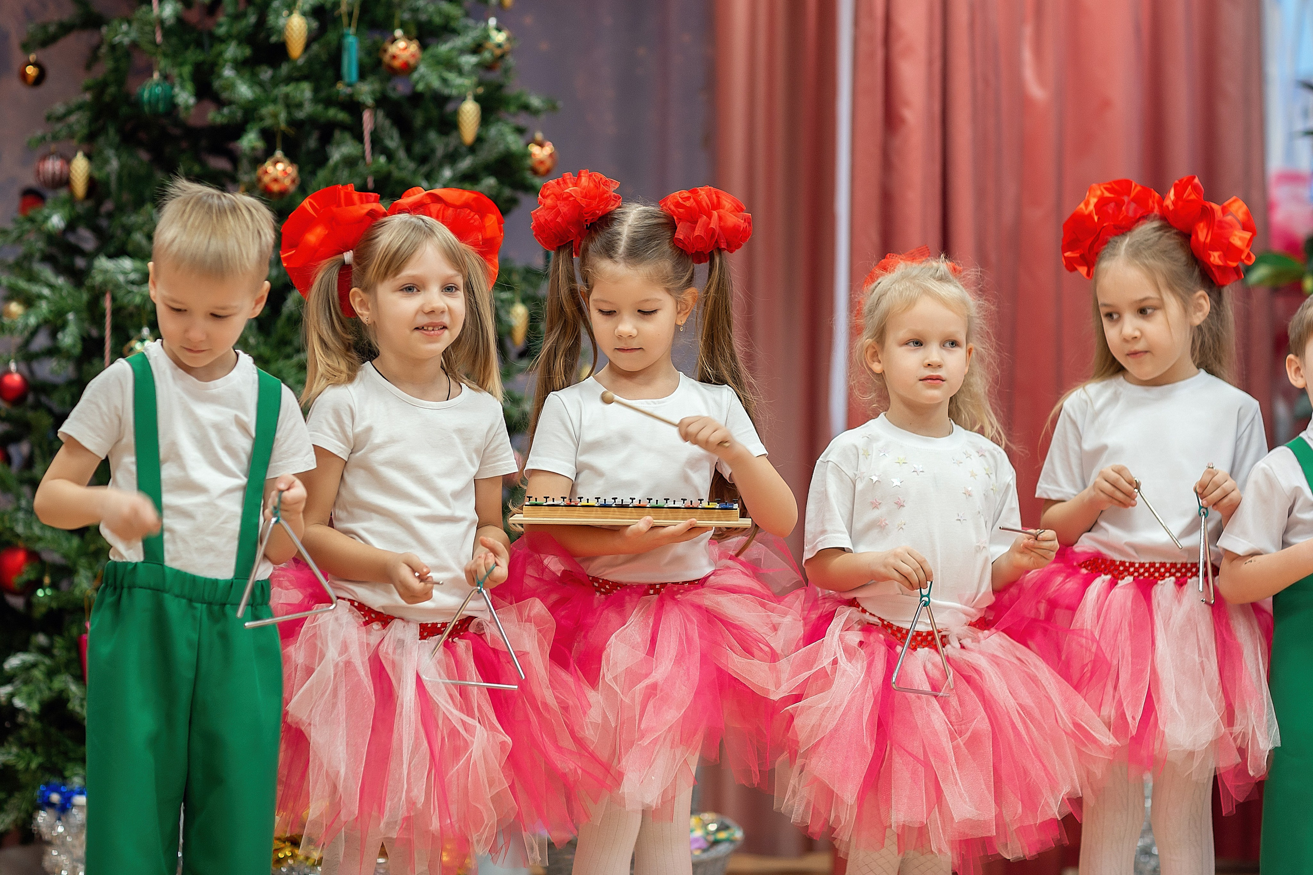 Утренник_"Карамельная фабрика» 2024. Семейный фотограф в Санкт-Петербурге