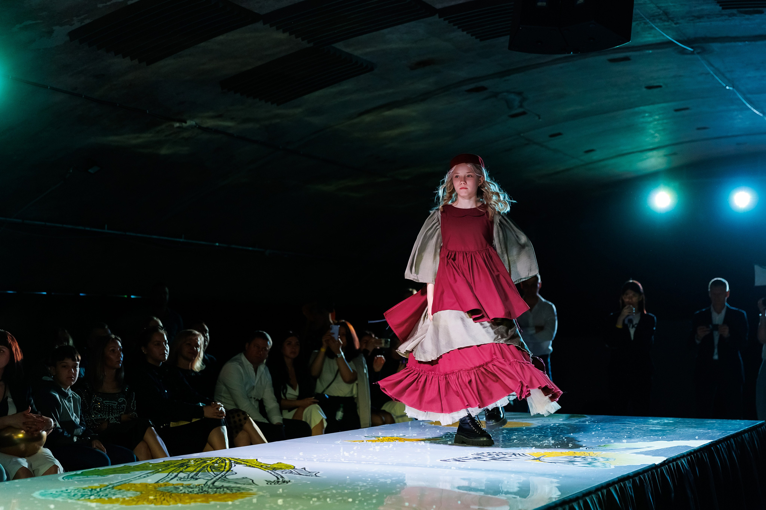 Показ Надежды Шибиной от журнала «Жираf». Фотограф Новосибирск — Наталья Гресь