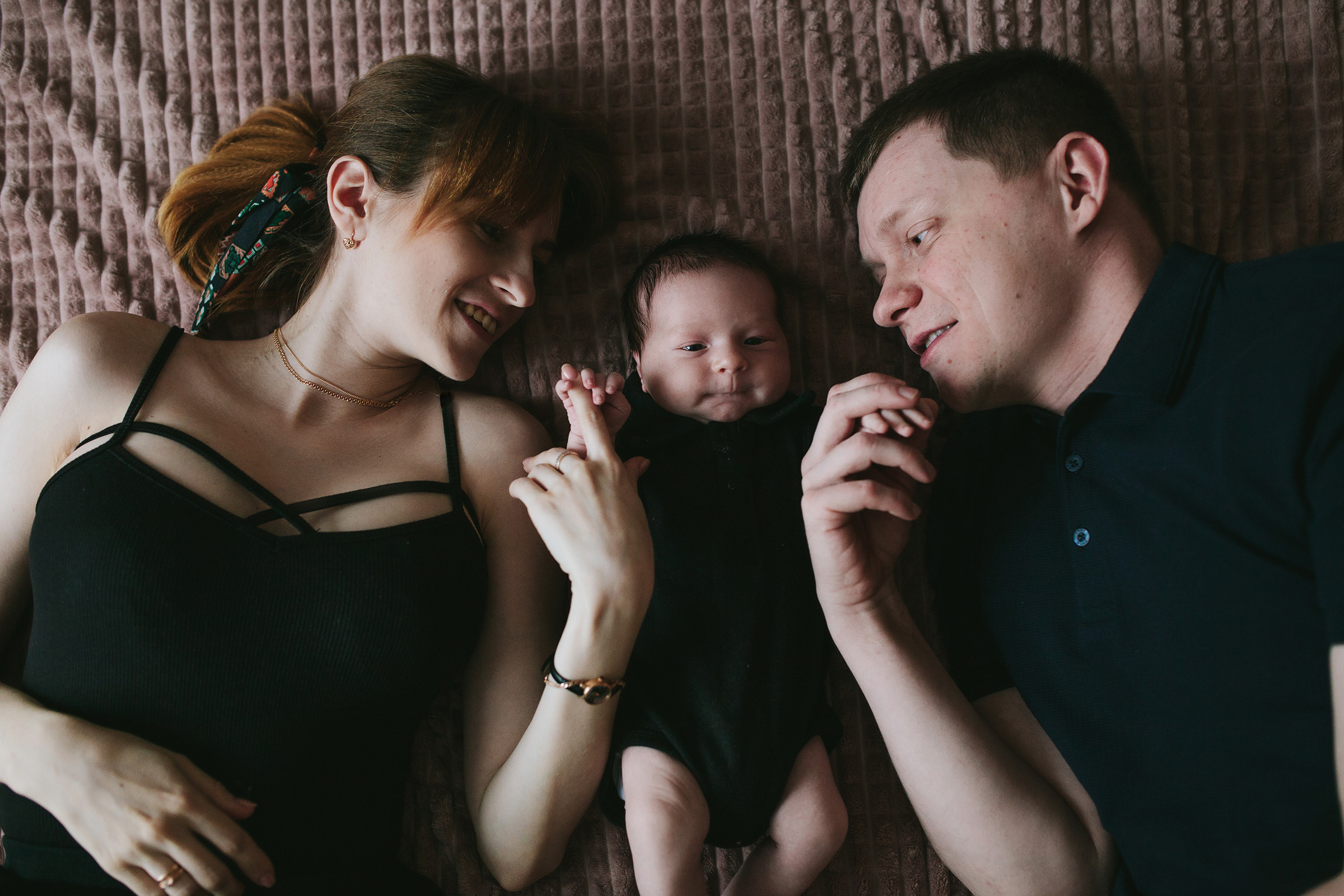 Фотосъёмка дома в чёрной одежде. Forteens Выпускные альбомы в Нижнем Новгороде