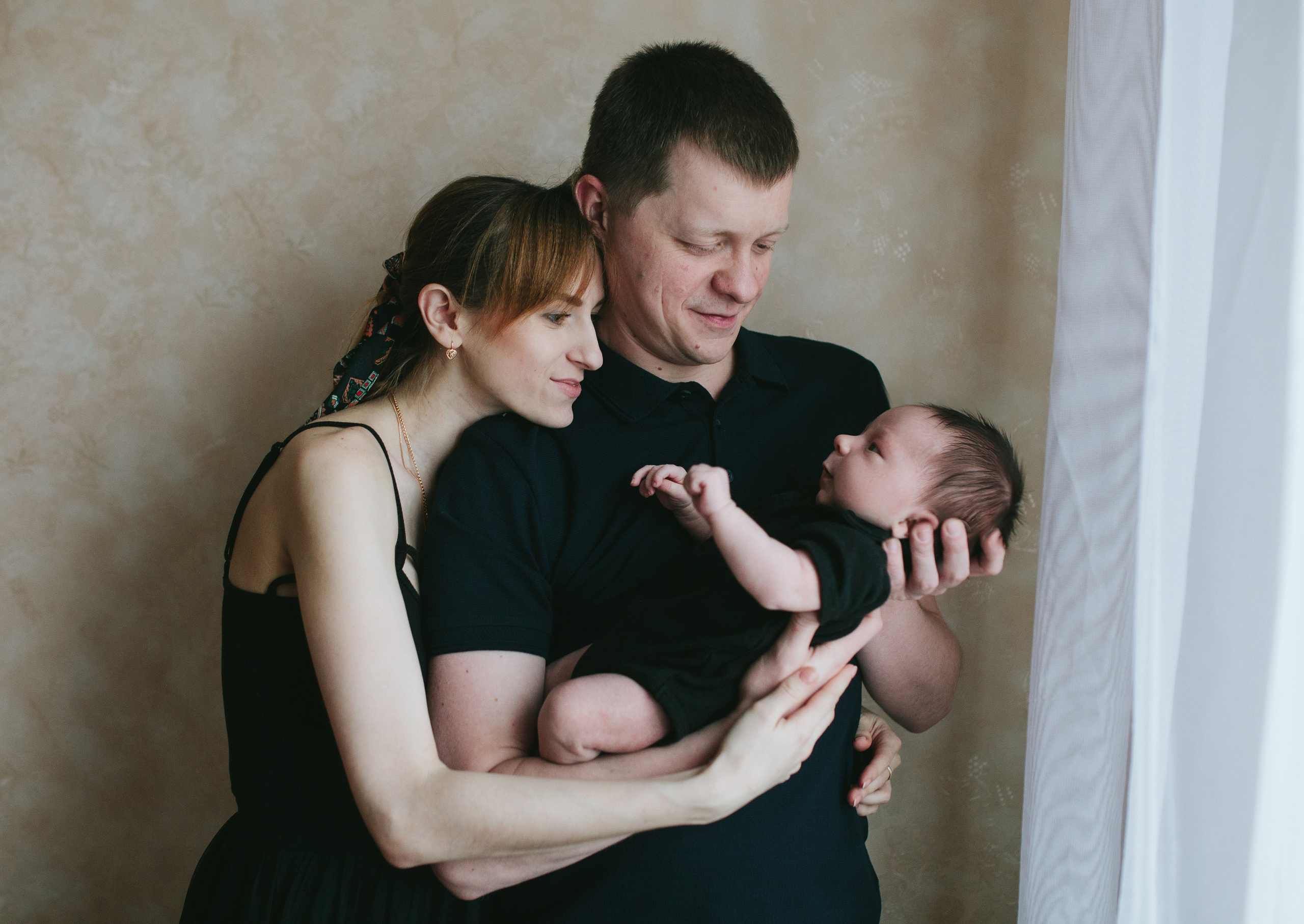 Фотосъёмка дома в чёрной одежде. Forteens Выпускные альбомы в Нижнем Новгороде