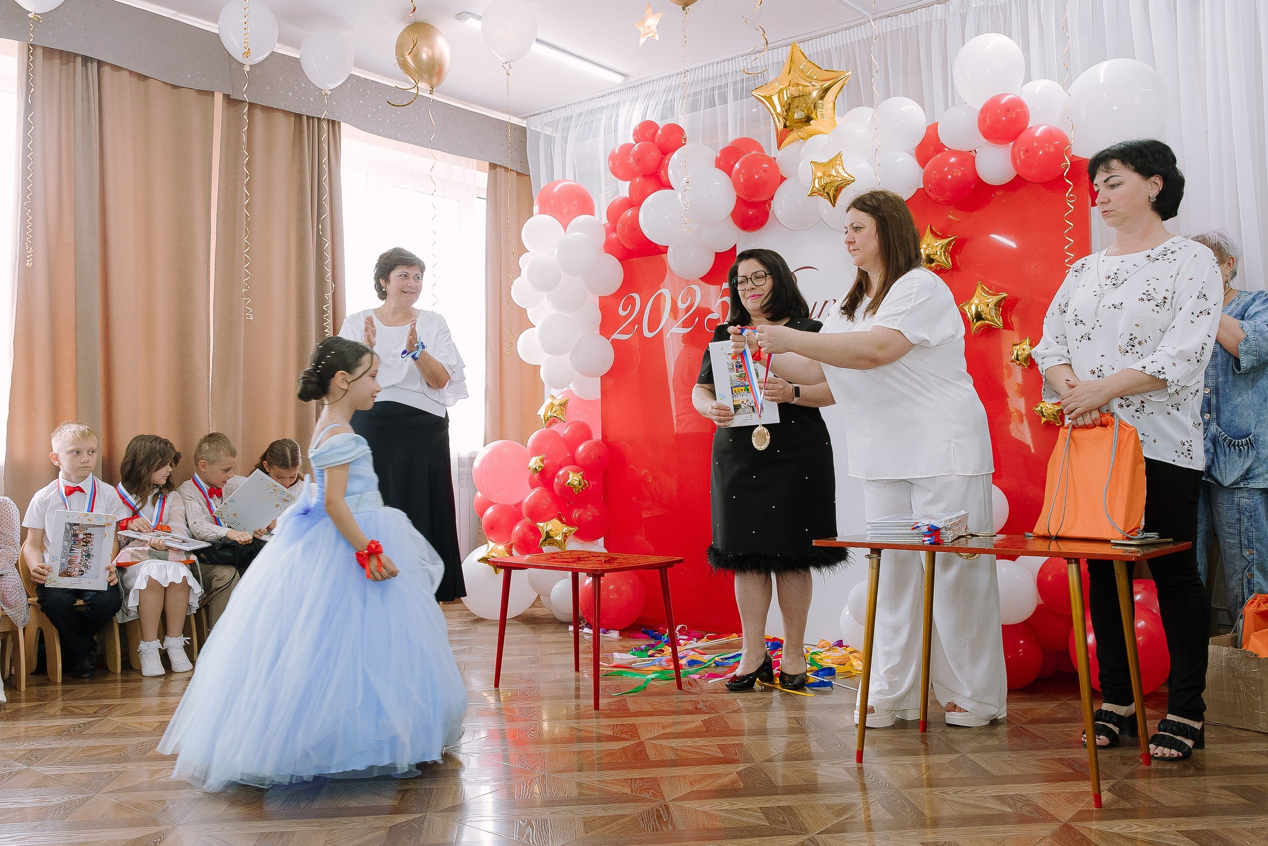 Выпускной в ДС 26. Выпускные альбомы Натальи Бутко: Новороссийск, Анапа, Геленджик