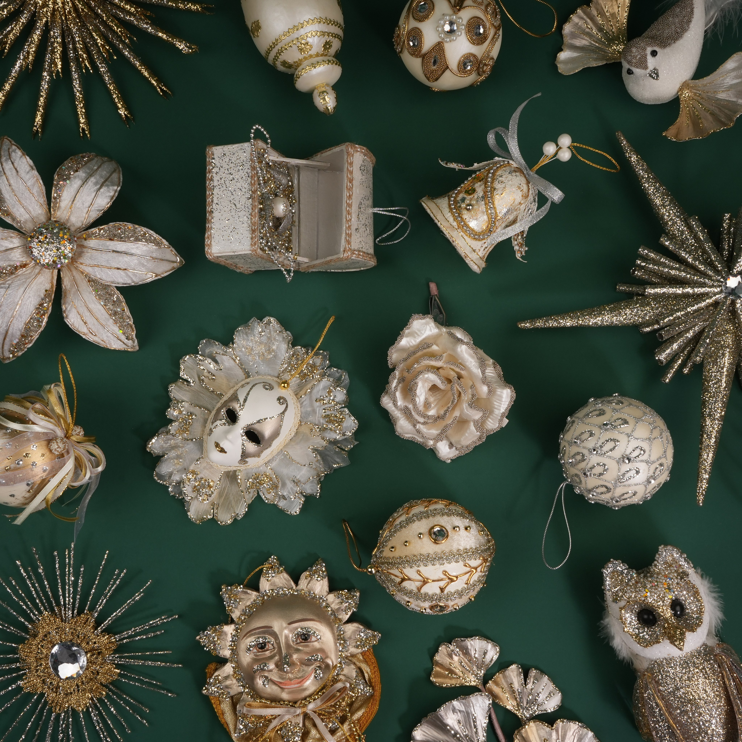 Елочные игрушки и шары. Профессиональный фотограф в Москве и МО