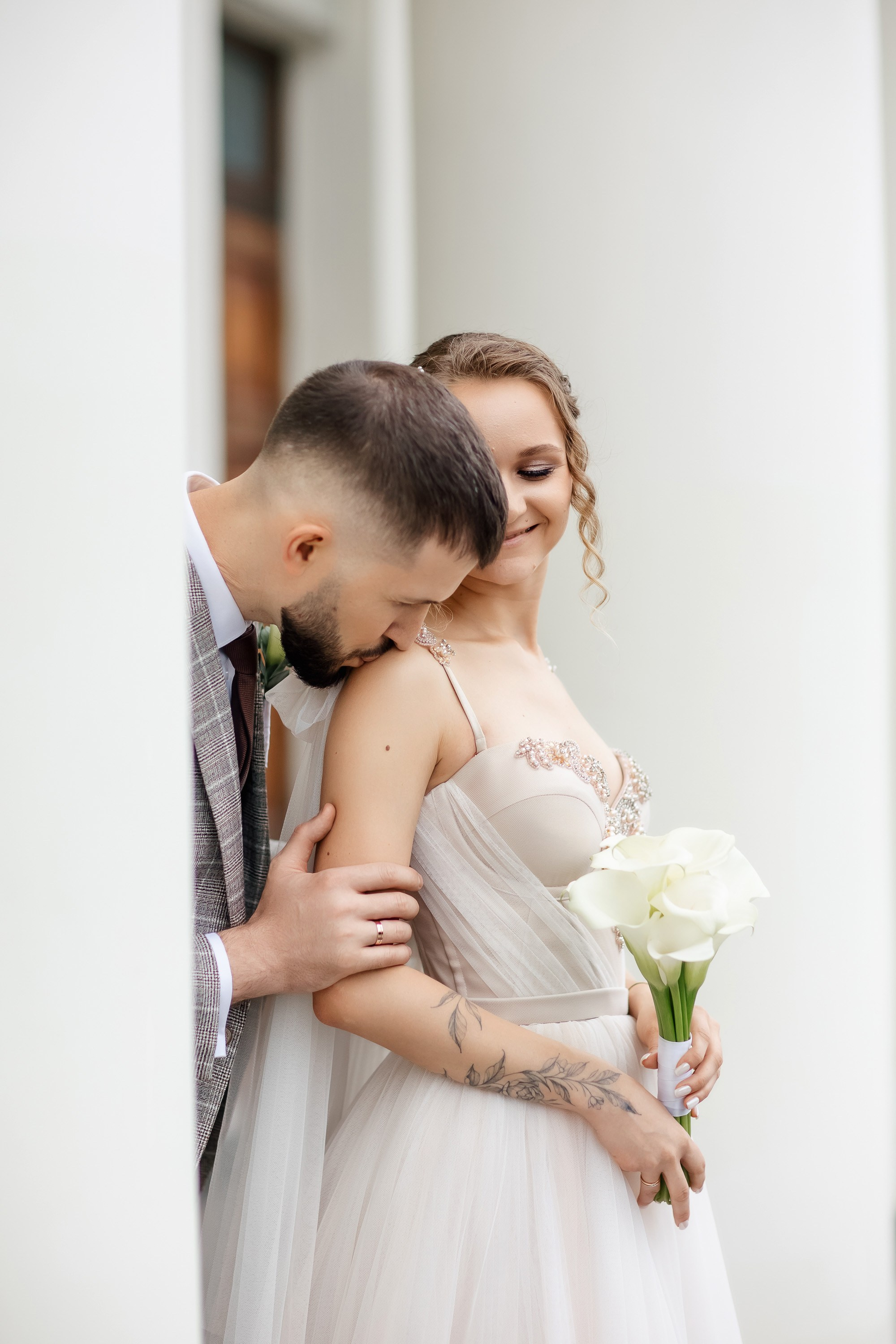 Степан и Ульяна. Утро. Загс. Прогулка. Дождь и солнце. Свадебный фотограф в Хабаровске