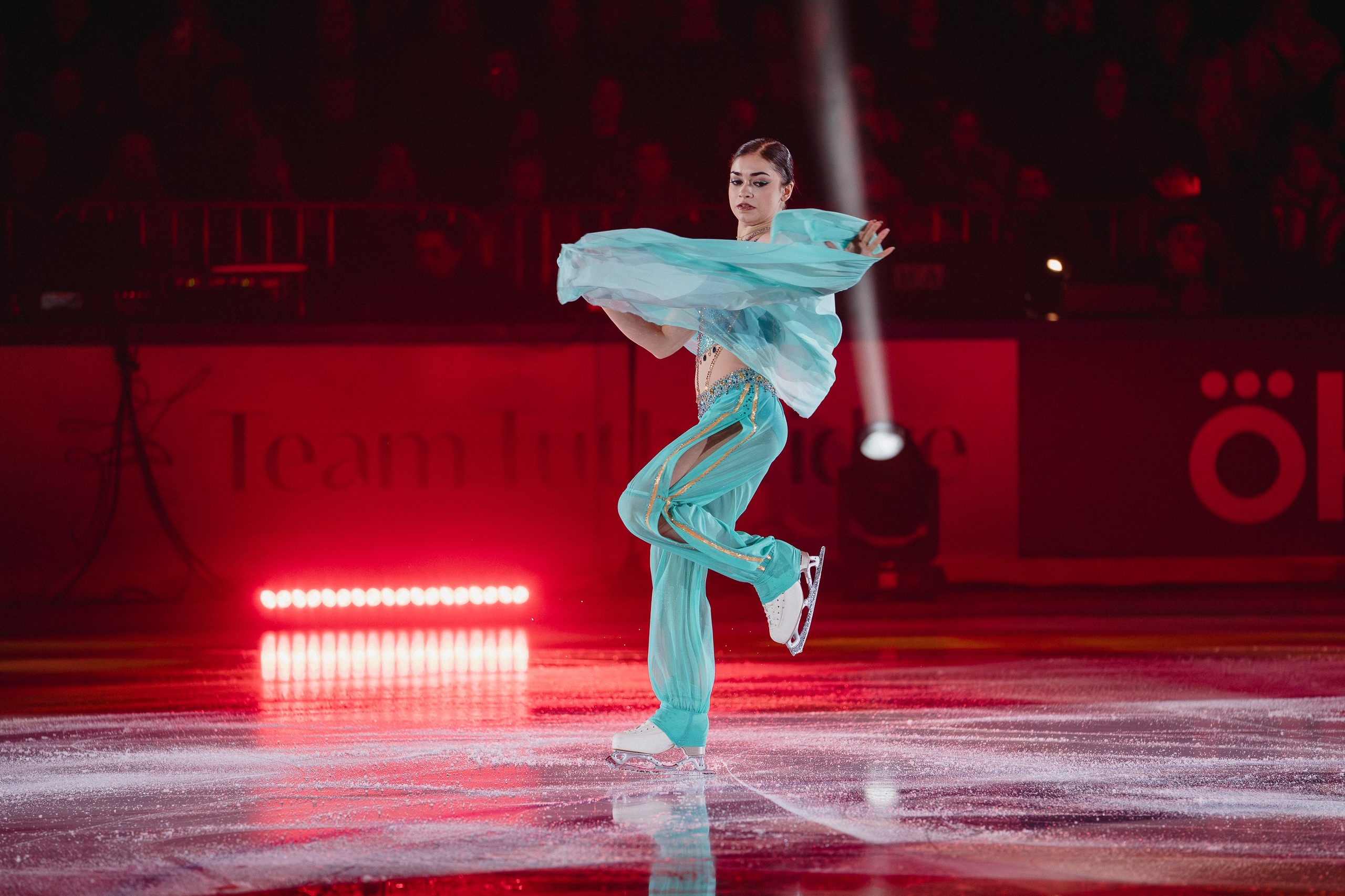 Шоу Этери Тутберидзе в Новосибирске. Воробьева Ксения — Спортивный и танцевальный фотограф Новосибирск