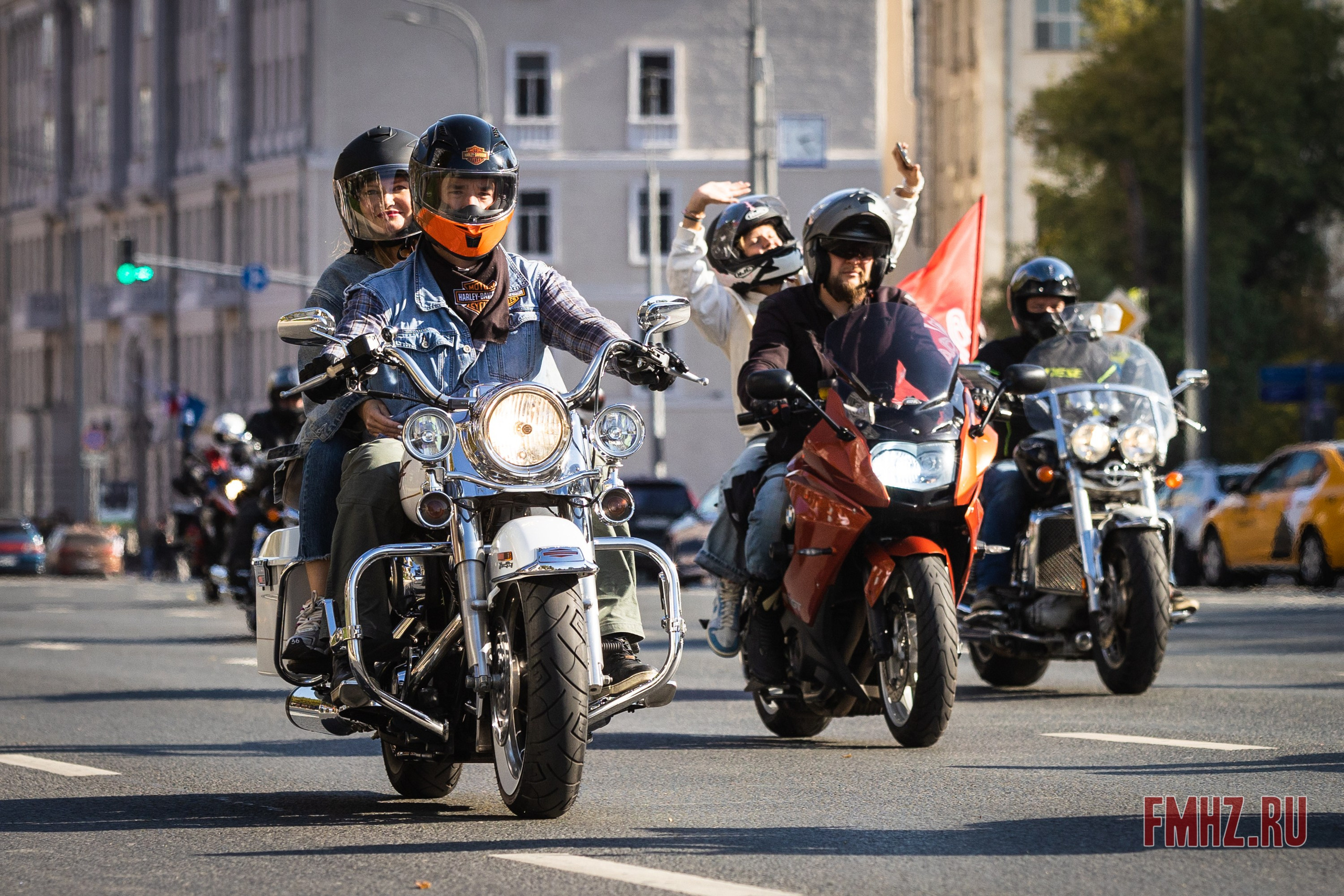 Закрытие Мотосезона 2023 на проспекте Академика Сахарова. Фотограф Владимир Охрименко