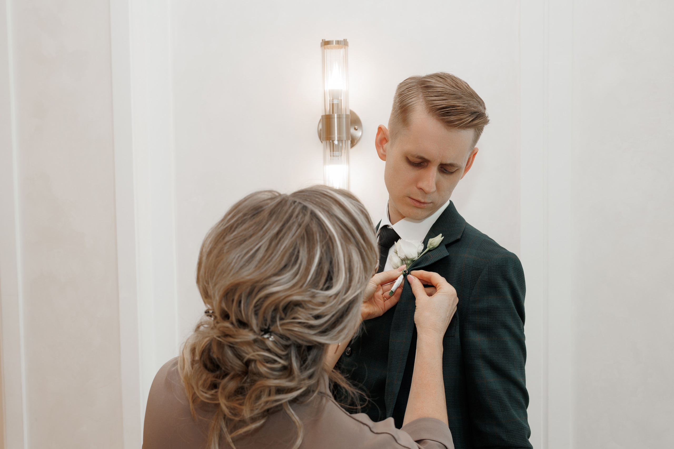 Регистрация в отеле Fish Point, ЗАГС Бутово, прогулка в Остафьево. Свадебный и репортажный фотограф (Москва, Королев и другие)