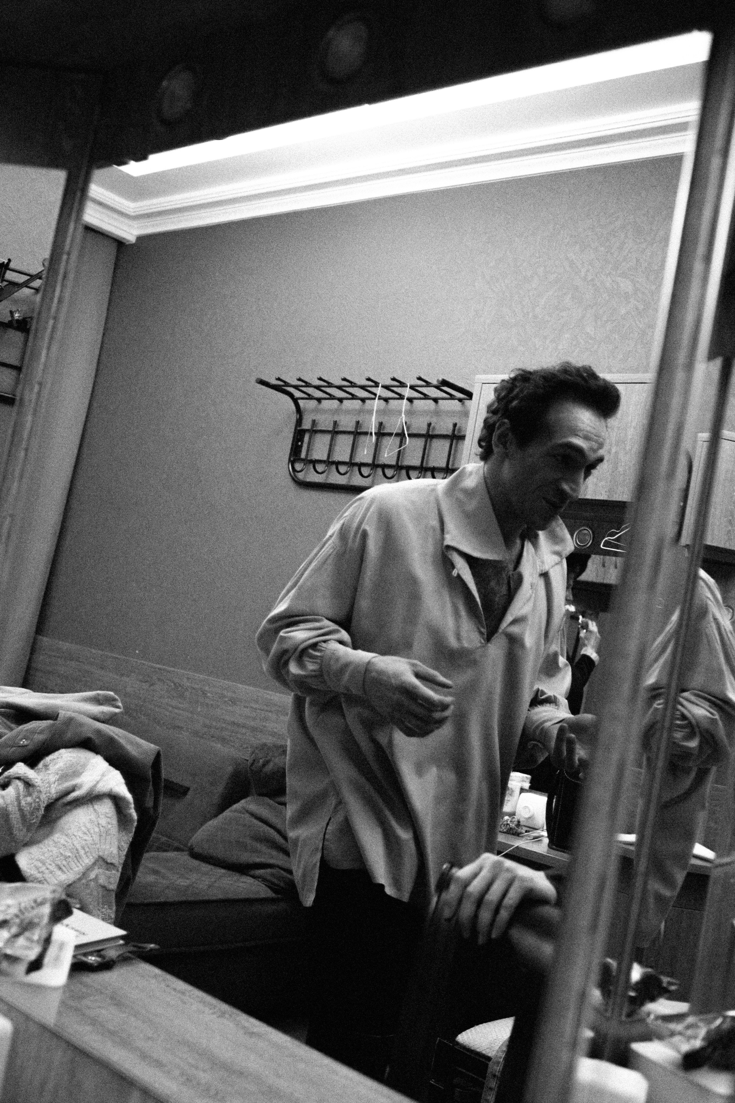 Theatre backstages. Portrait and backstage photographer Nina Crane