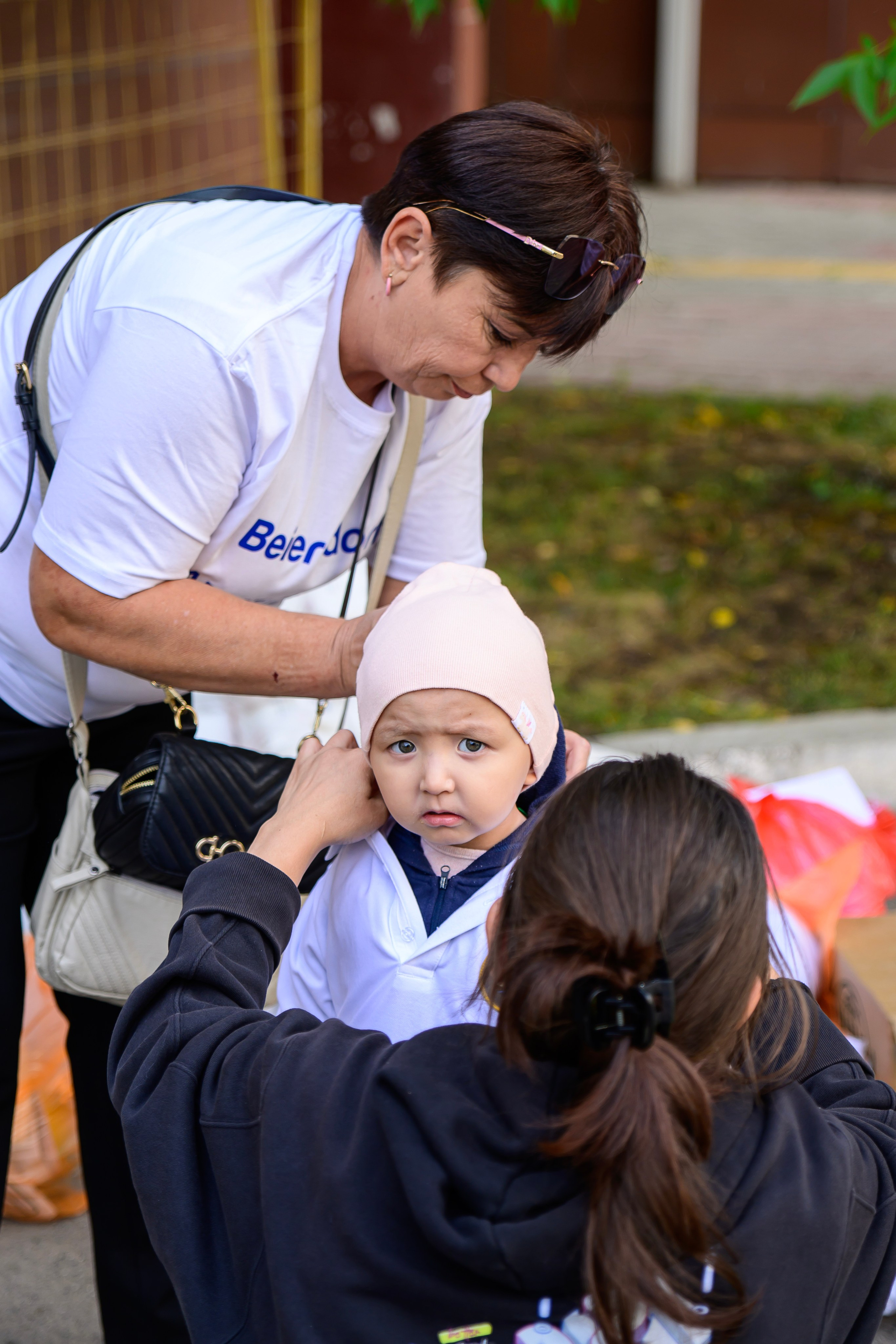 Фотосъемка мероприятия Благотворительная акция «Центре Педиатрии» Care Beyond Skin Day. Фотограф в Алматы Егор Поленов