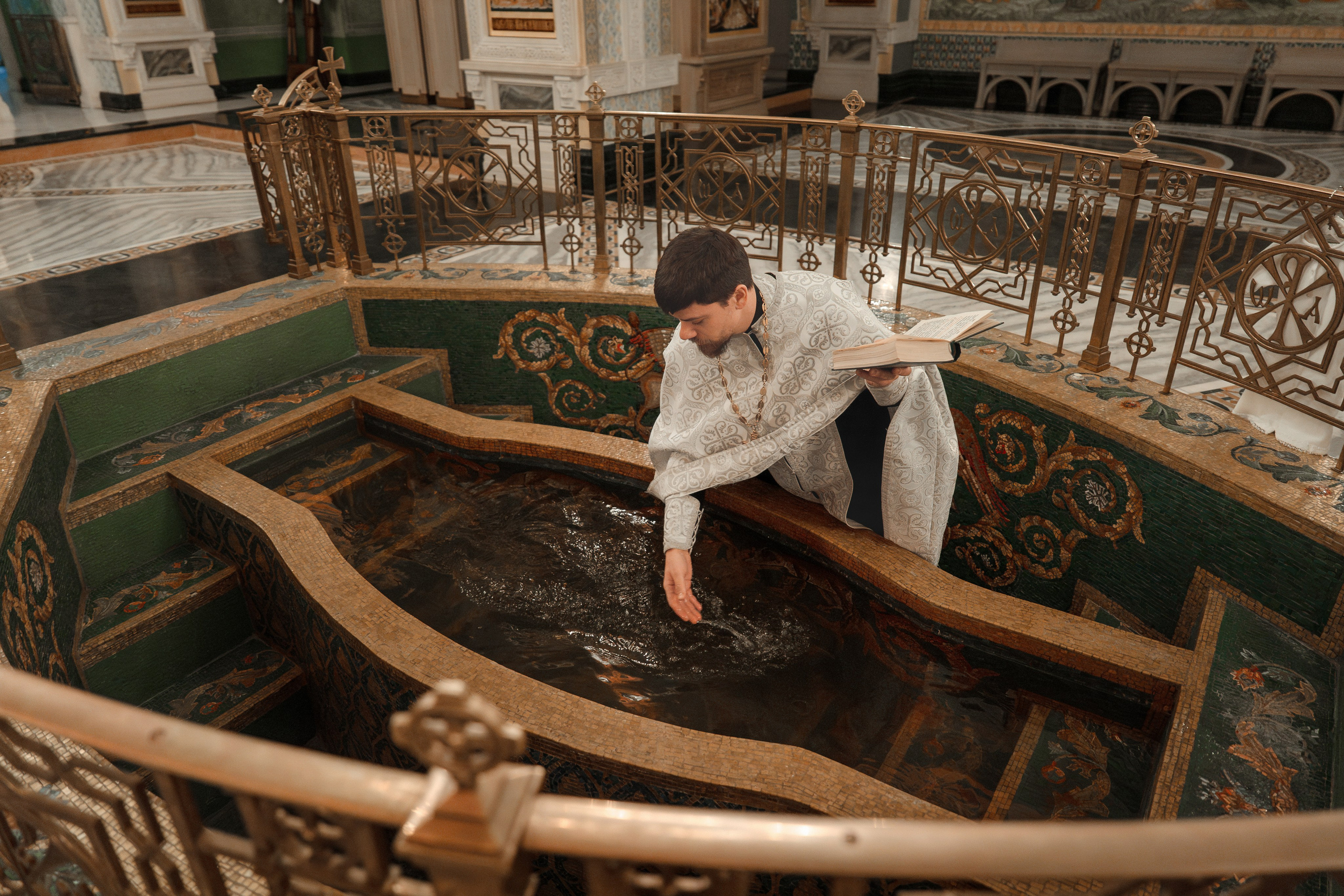 Фотограф на крещение в Сретенском монастыре 