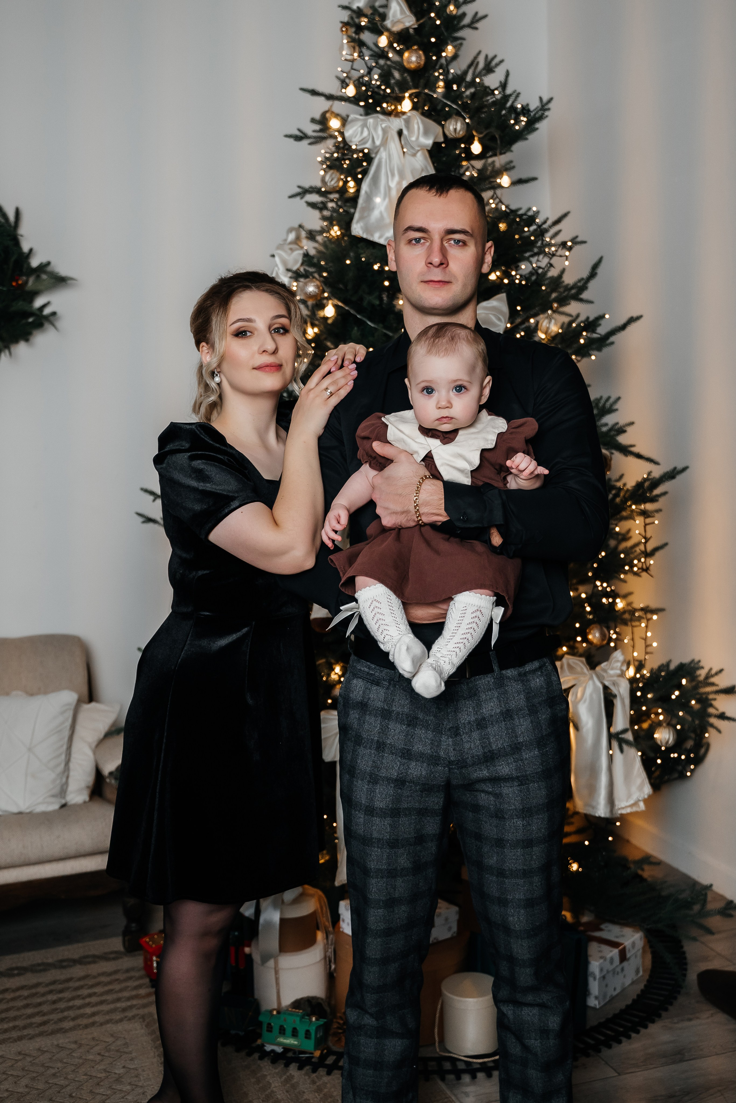 Мама, папа и маленькая принцесса (студия Молоко, зал Милена). Фотограф в Дзержинске Наташа Баева