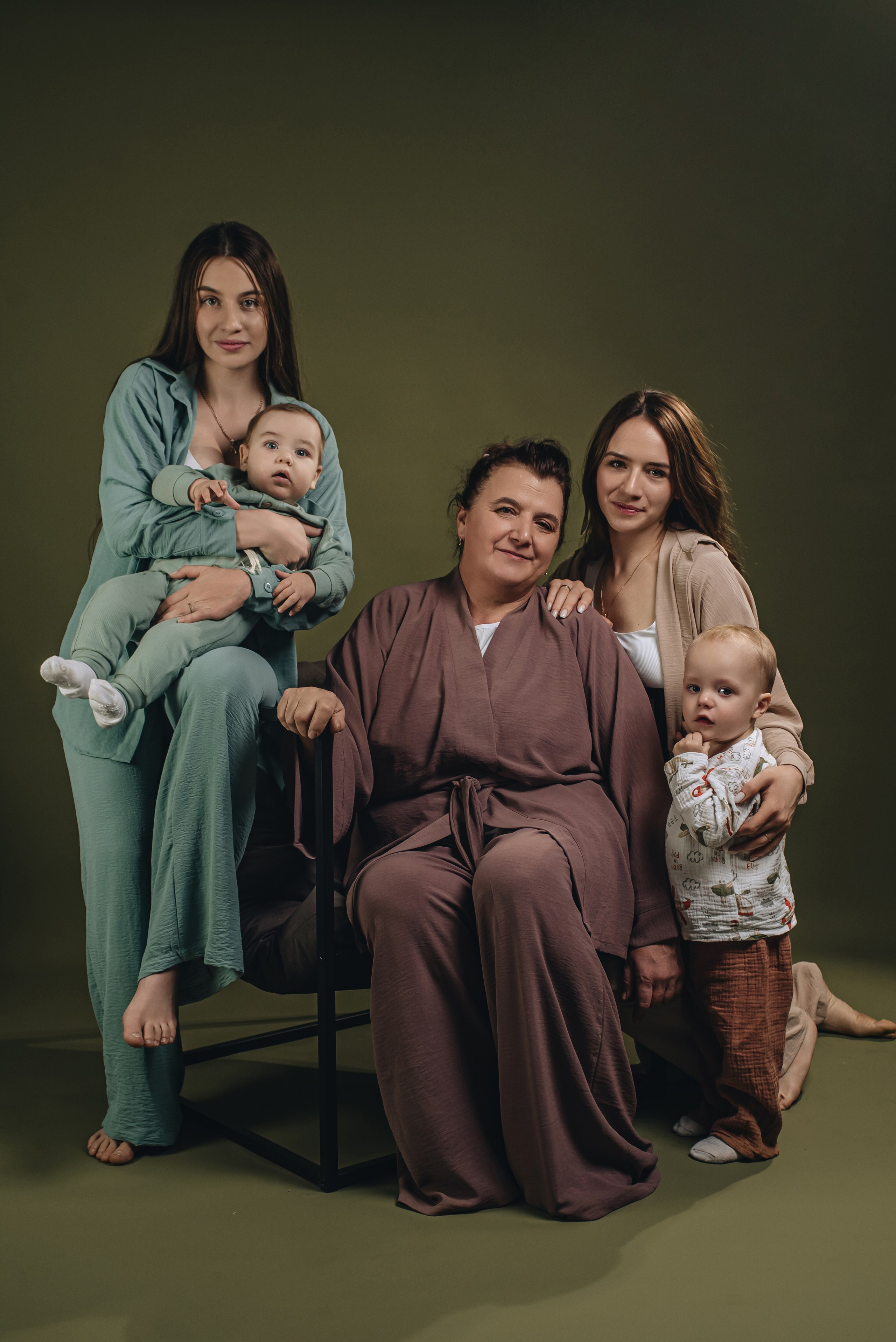 Семейная фисташковая