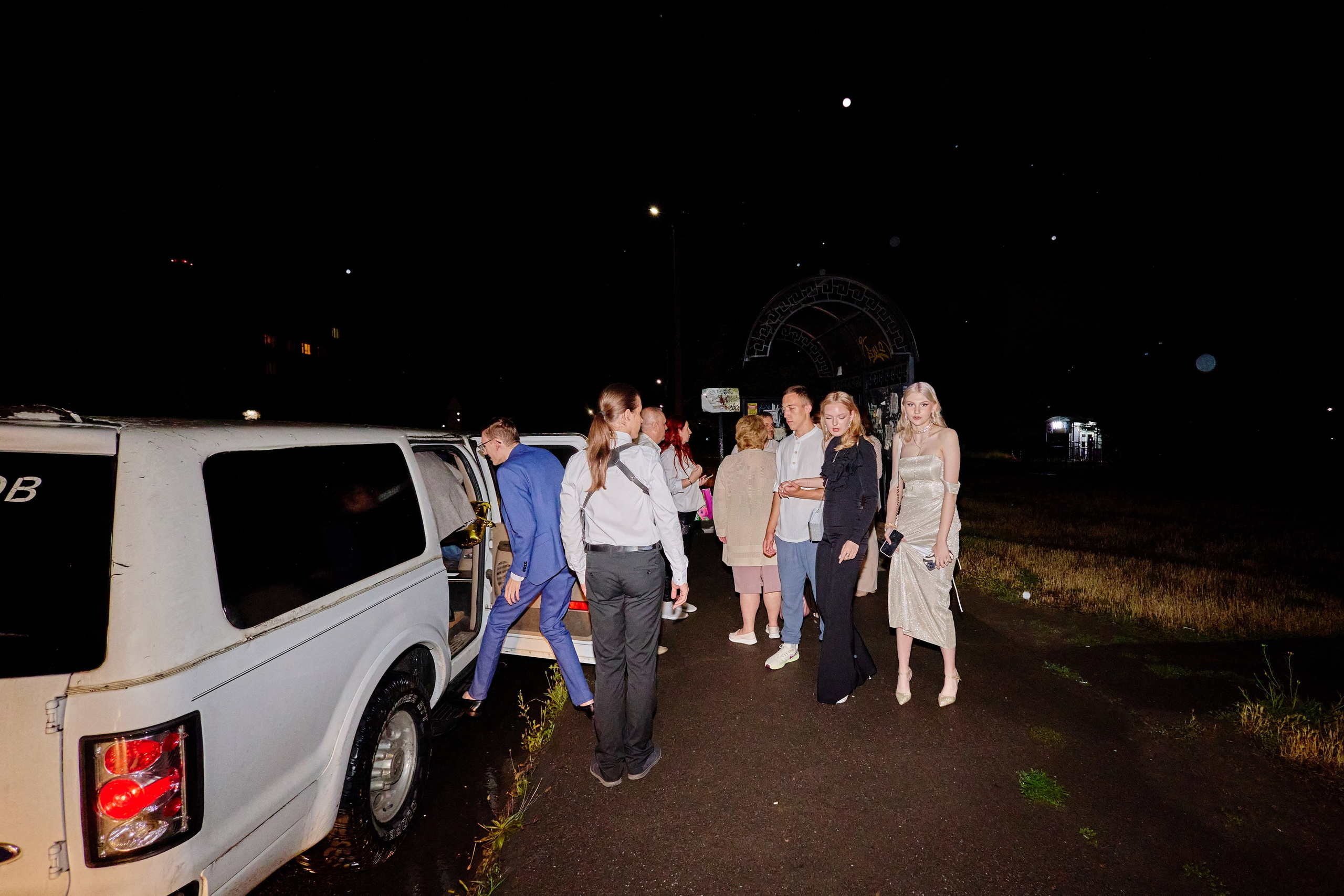 Выпускной 35 Сош. Фотограф Выпускные альбомы Таганрог Сергей Коробченко