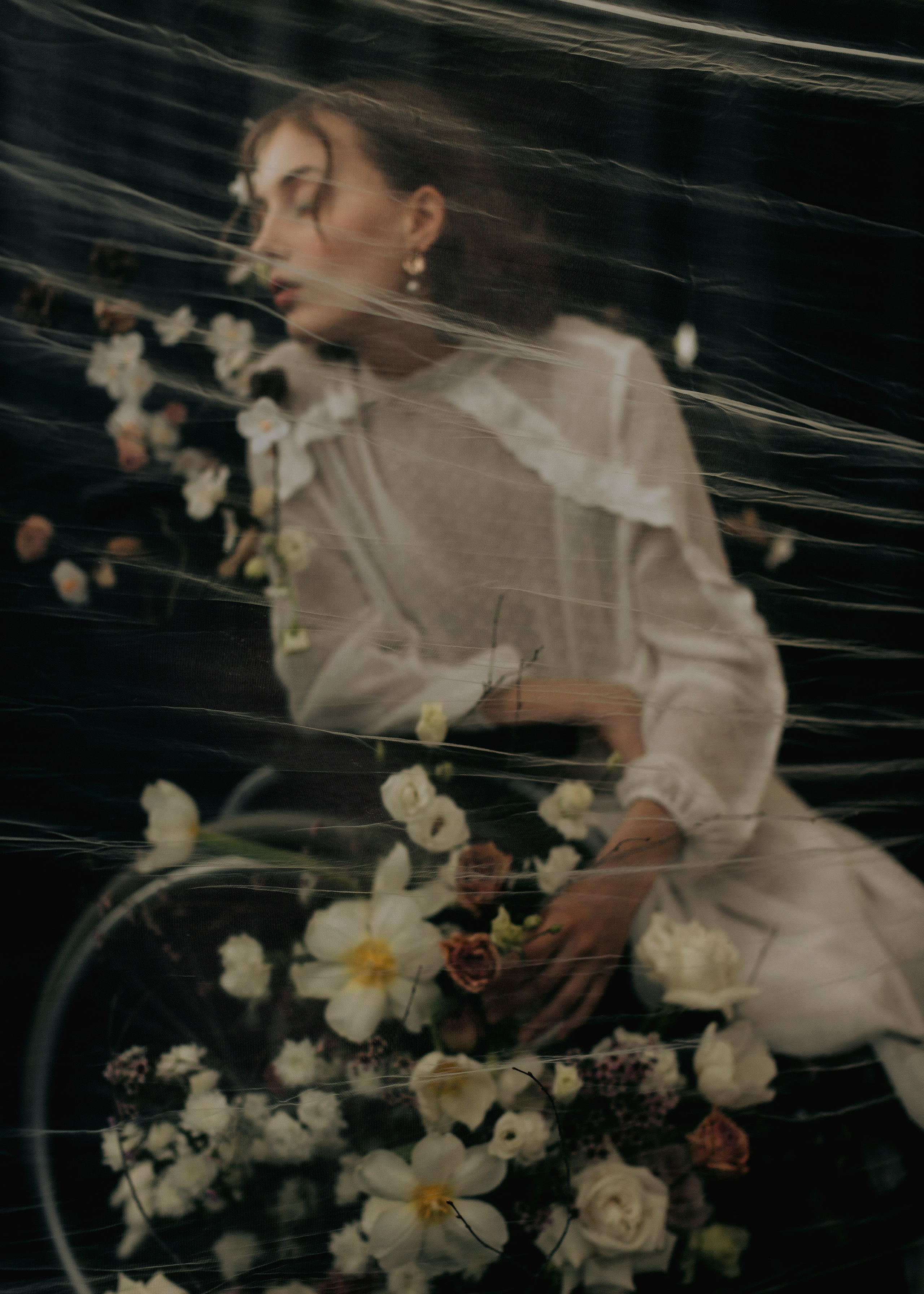 Цветение из темноты. Портретный фотограф Уфа Москва Санкт-Петербург Lulu Weightless