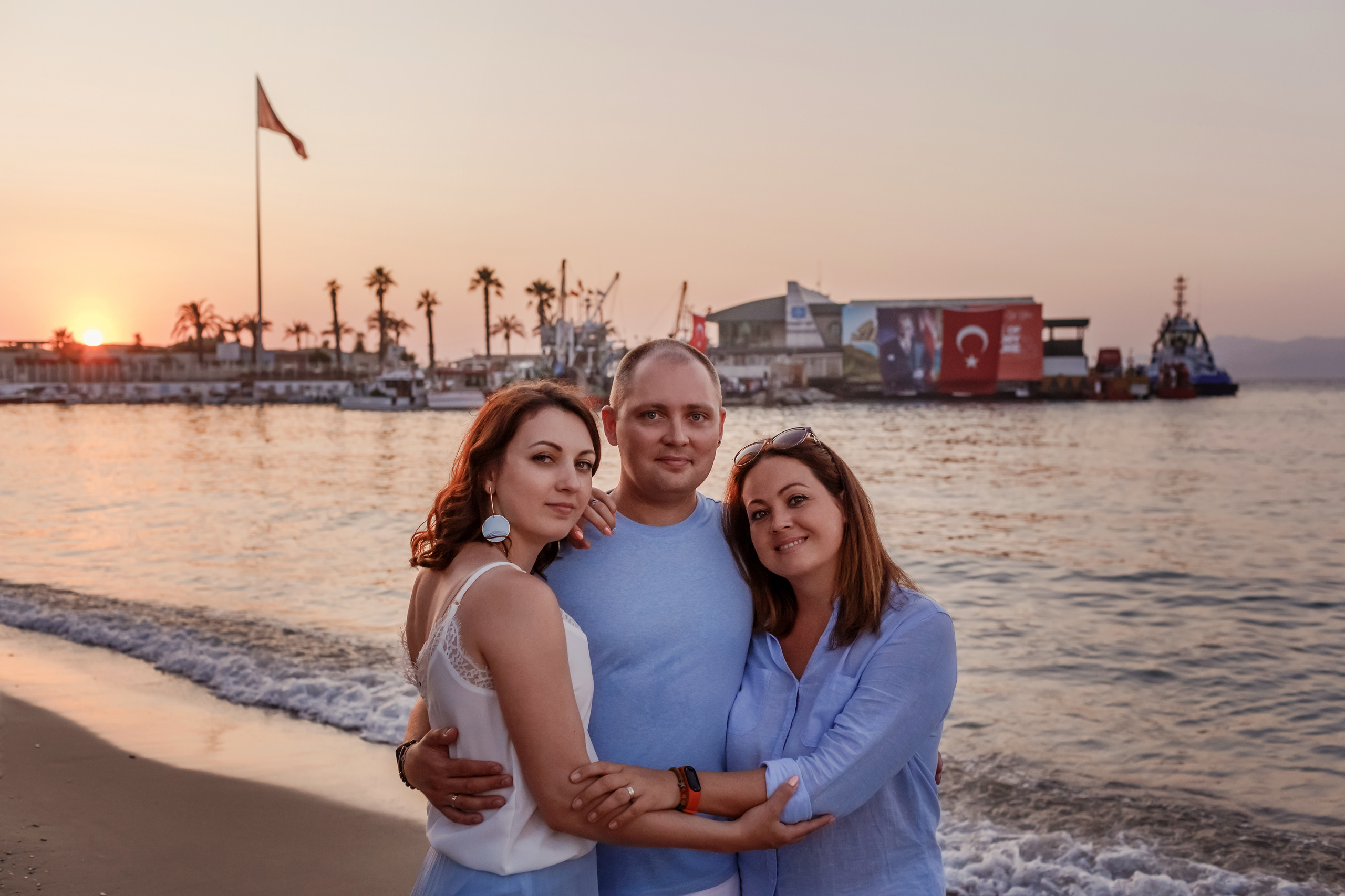 Family photoshoot in Kusadasi. Professional family and children’s photographer in Izmir Irina Eron