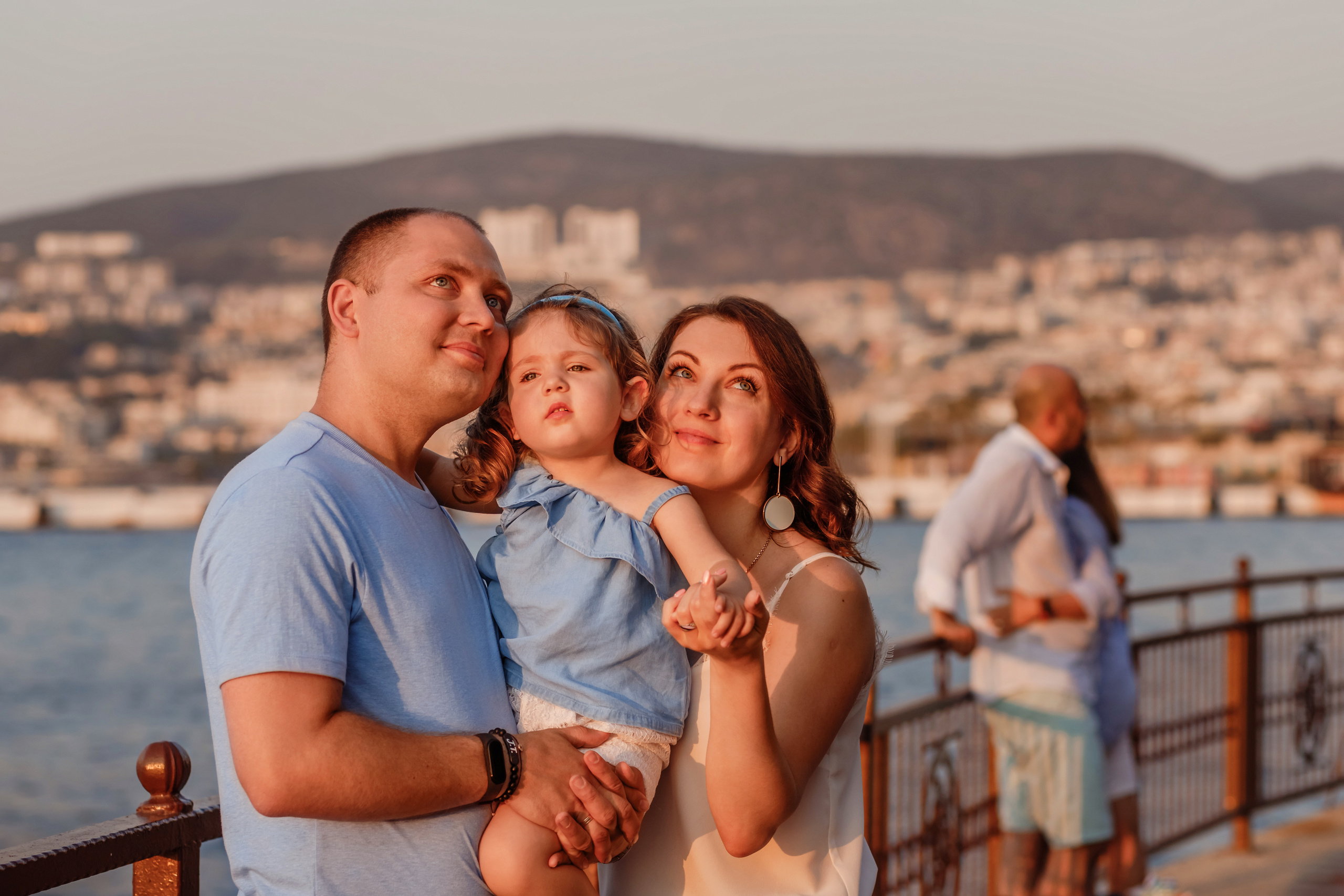 Family photoshoot in Kusadasi. Professional family and children’s photographer in Izmir Irina Eron