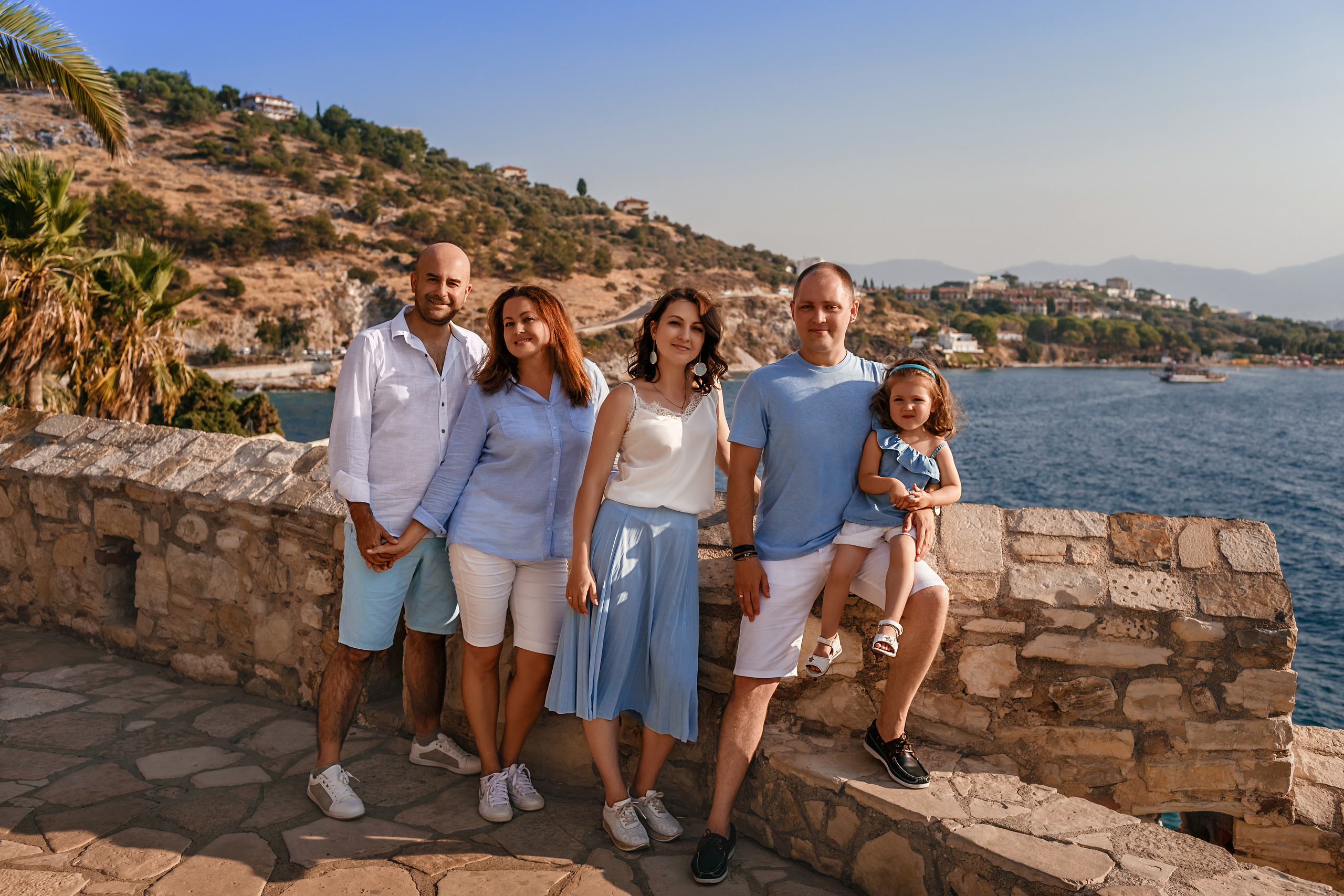 Family photoshoot in Kusadasi. Professional family and children’s photographer in Izmir Irina Eron