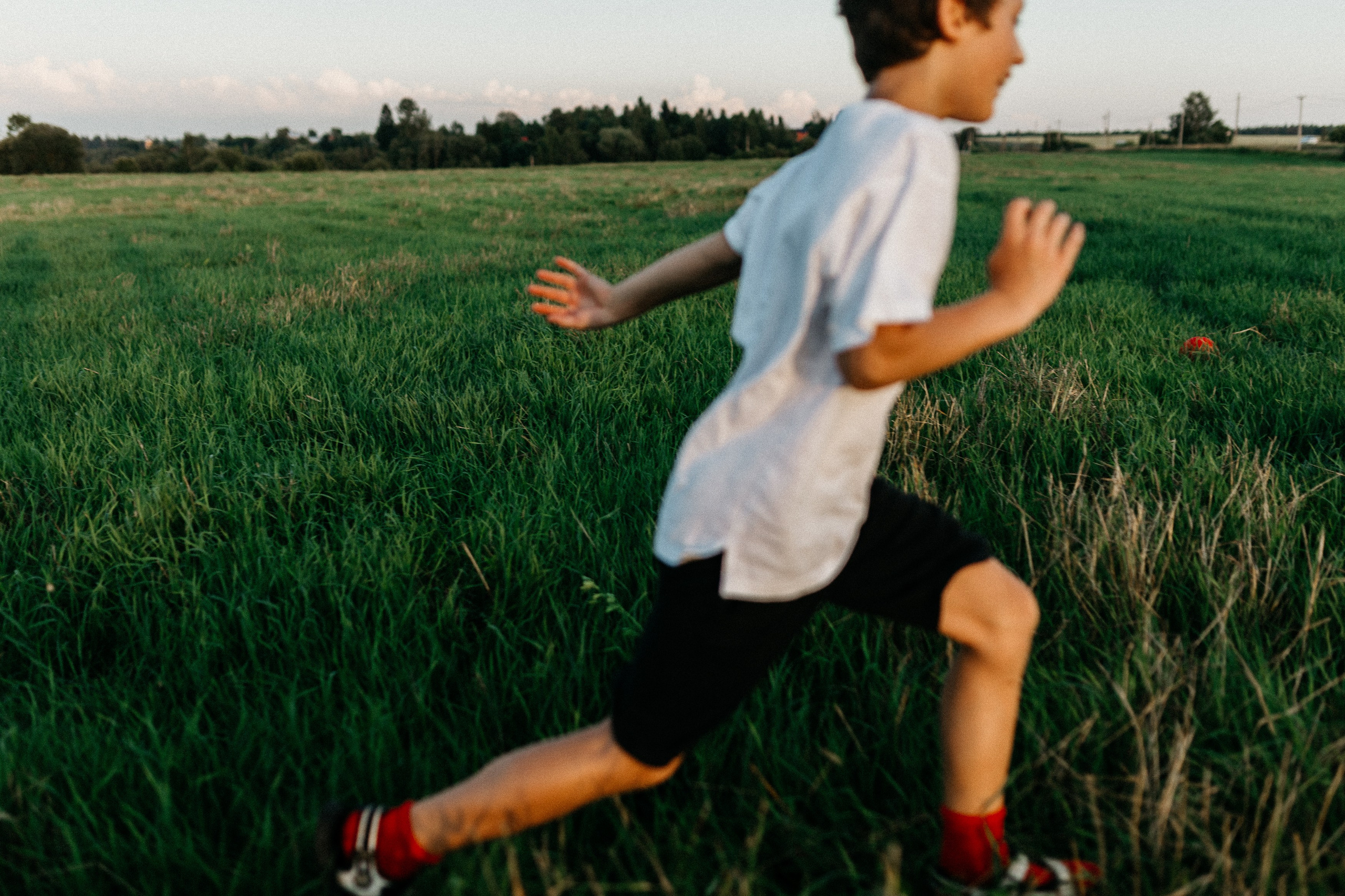 Фотосессия с красными мячами. Семейный фотограф Маша Тимофеева | Москва
