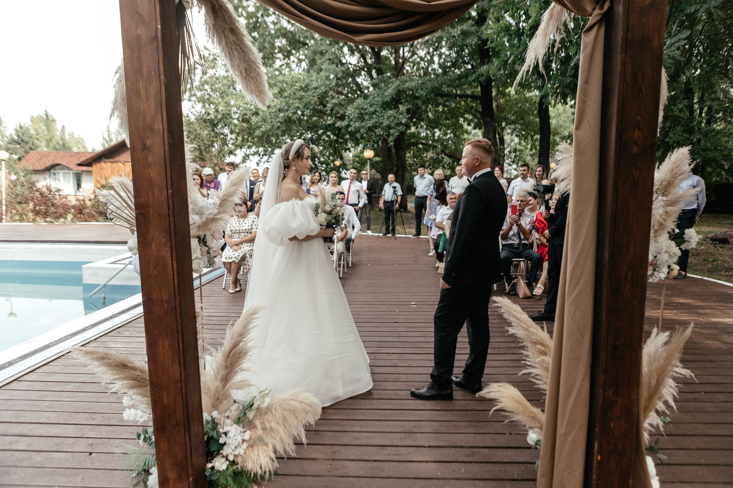 Свадебный фотограф Уфа — Руслан ГабдлисламовЖивые эмоции, красивые кадры, воспоминания на всю жизнь.Работаю по всей Республике Башкортоста. Свадебный фотограф Уфа Руслан Габдлисламов