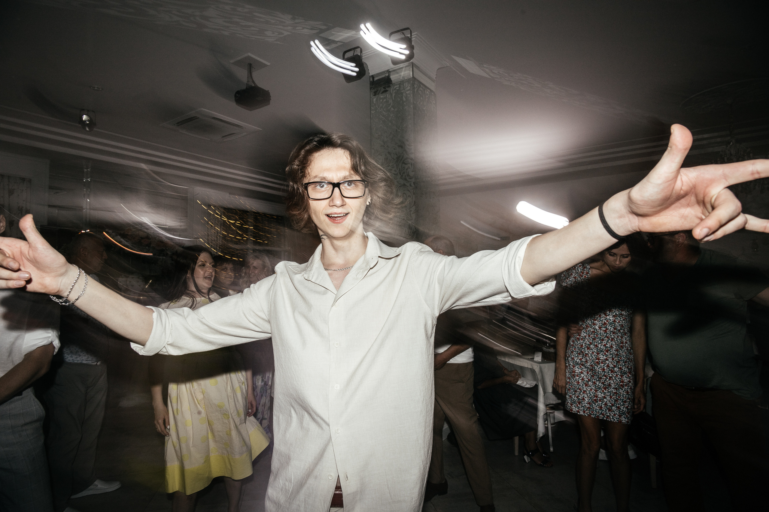 Свадебный фотограф Уфа — Руслан ГабдлисламовЖивые эмоции, красивые кадры, воспоминания на всю жизнь.Работаю по всей Республике Башкортоста. Свадебный фотограф Уфа Руслан Габдлисламов