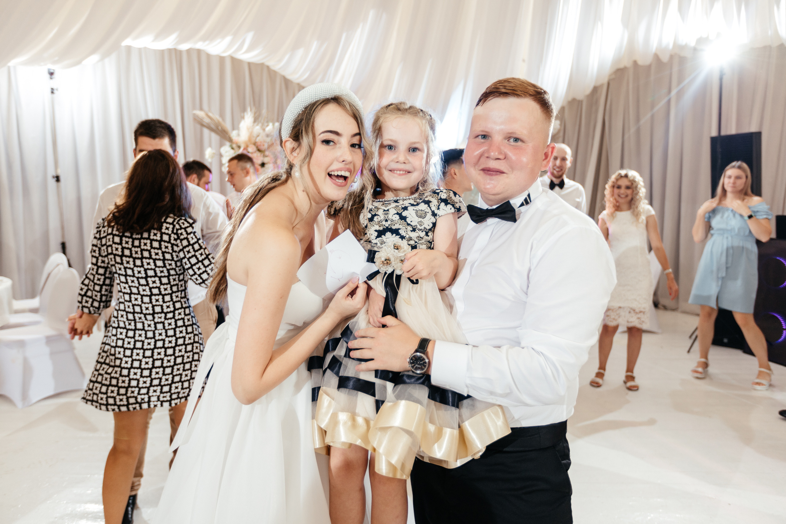 Свадебный фотограф Уфа — Руслан ГабдлисламовЖивые эмоции, красивые кадры, воспоминания на всю жизнь.Работаю по всей Республике Башкортоста. Свадебный фотограф Уфа Руслан Габдлисламов