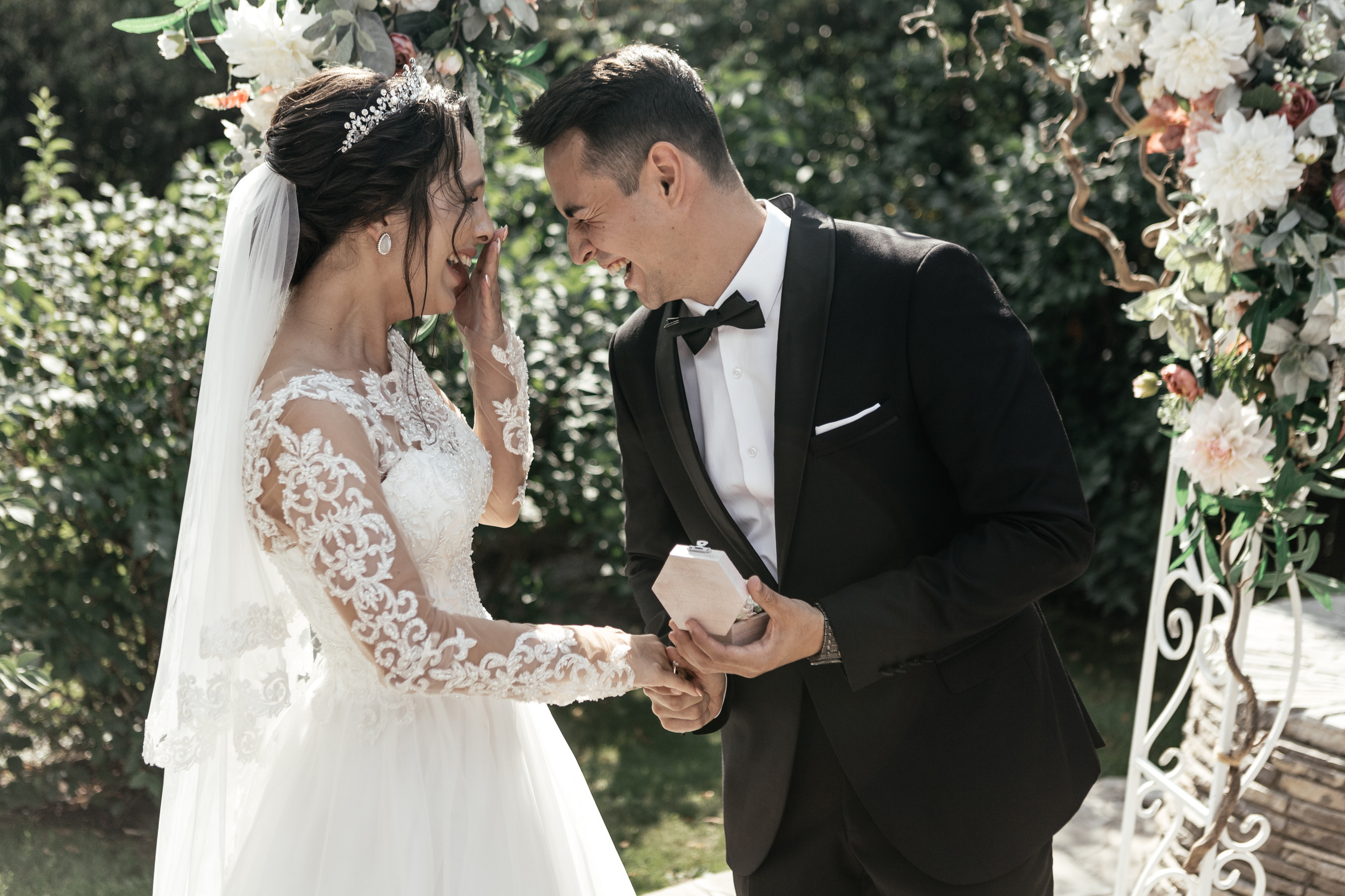 Свадебный фотограф Уфа — Руслан ГабдлисламовЖивые эмоции, красивые кадры, воспоминания на всю жизнь.Работаю по всей Республике Башкортоста. Свадебный фотограф Уфа Руслан Габдлисламов