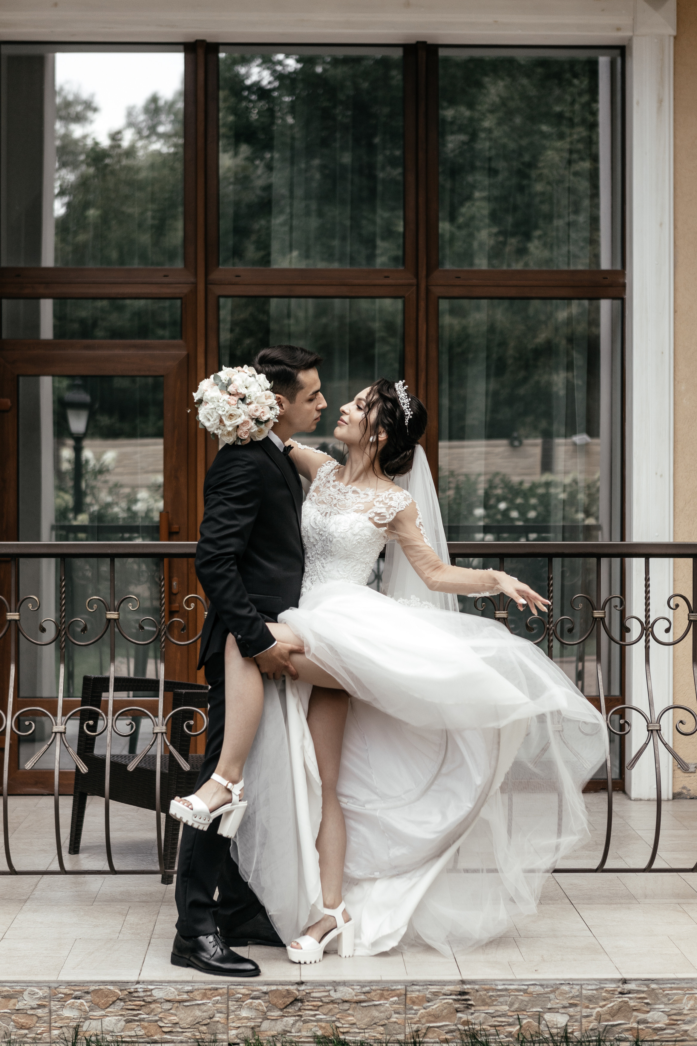 Свадебный фотограф Уфа — Руслан ГабдлисламовЖивые эмоции, красивые кадры, воспоминания на всю жизнь.Работаю по всей Республике Башкортоста. Свадебный фотограф Уфа Руслан Габдлисламов