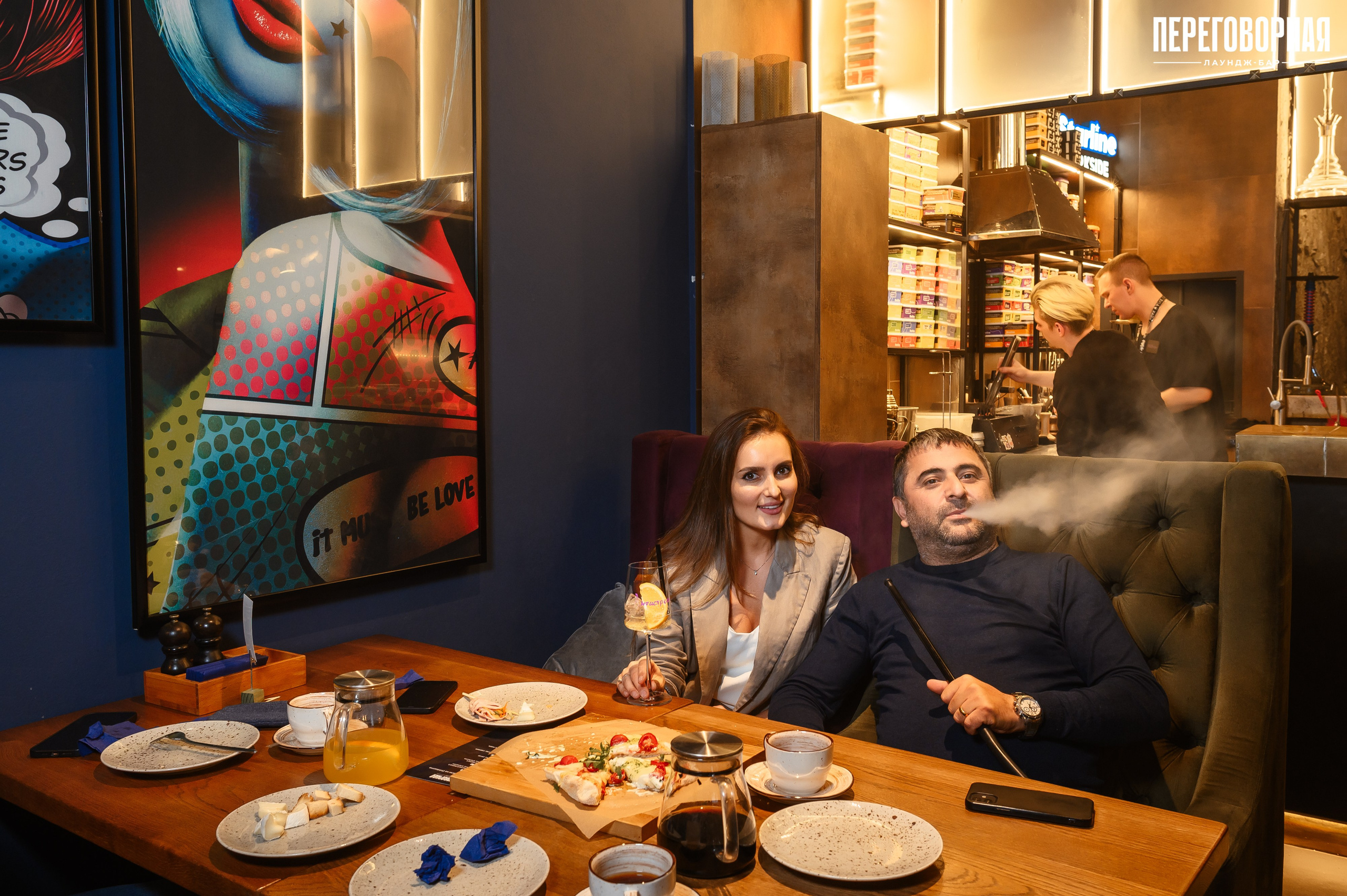 Лаундж-бар Переговорная: 1 год. Свадебный и просто хороший фотограф в Челябинске