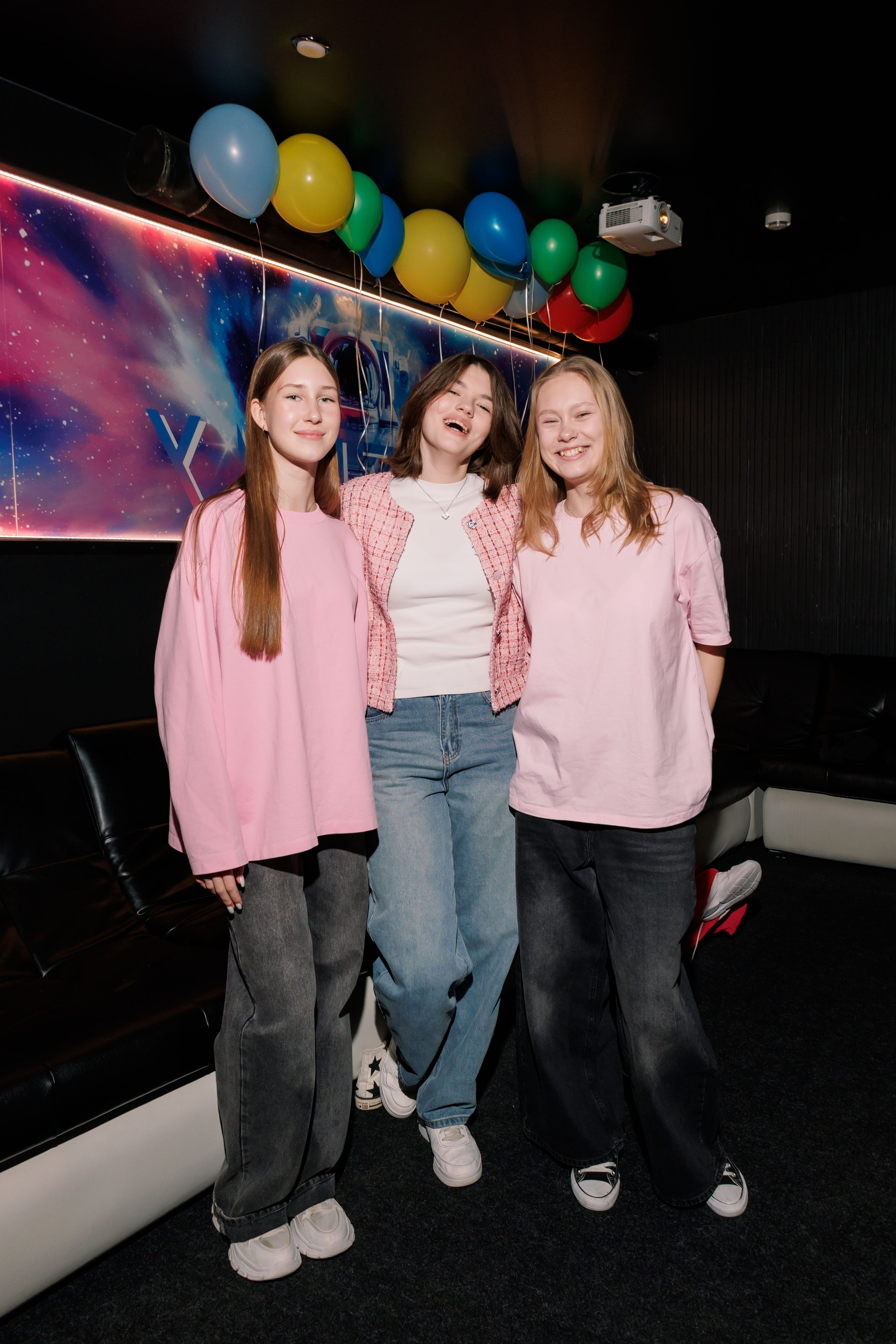 День Рождения в караоке. Фотограф в Москве Дмитрий Емельянов