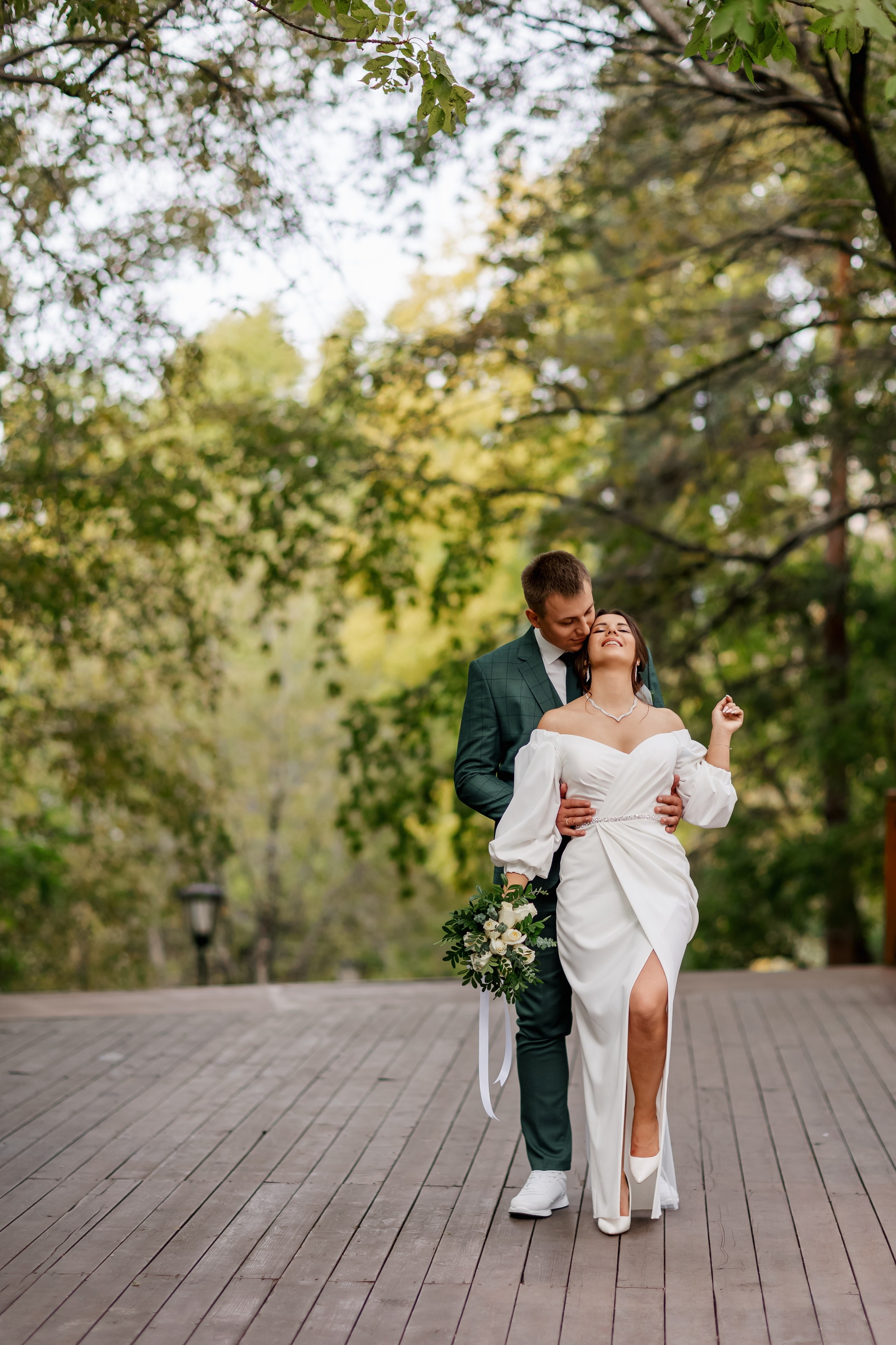 Олег и Юлия. Свадебная прогулка. Свадебный фотограф в Хабаровске