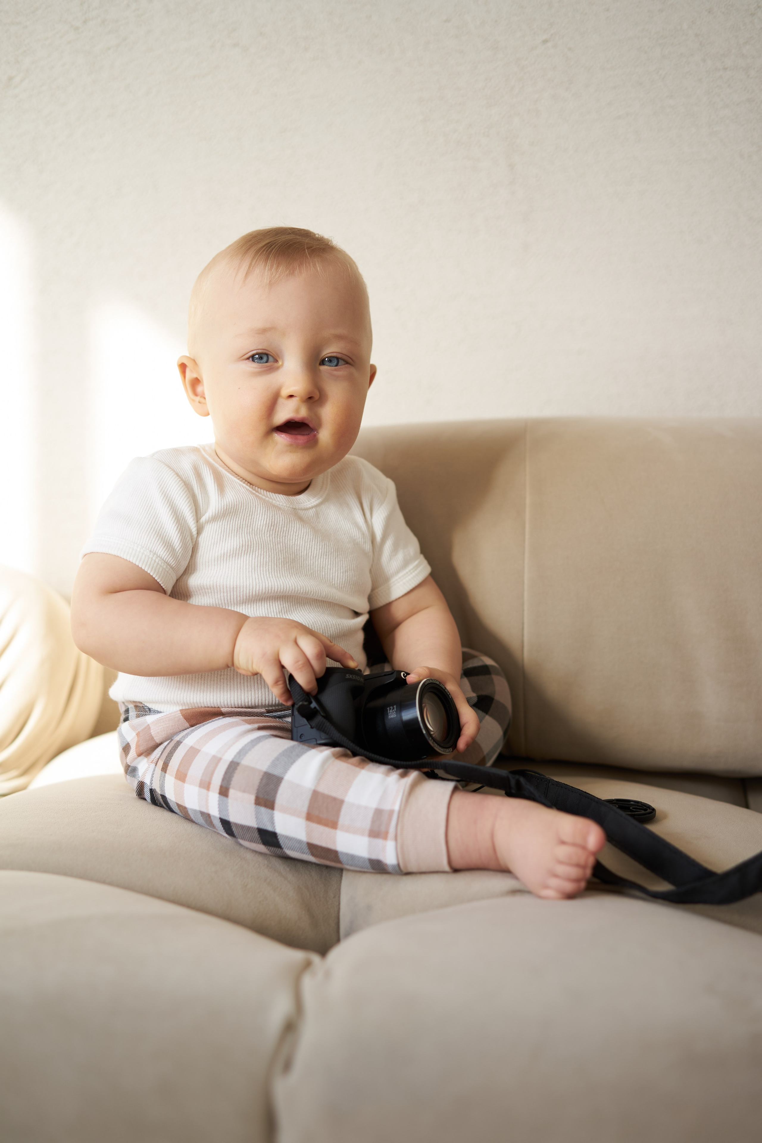 Семейная фотосессия в студии. Фотограф Екатеринбург Кокшарова Александра