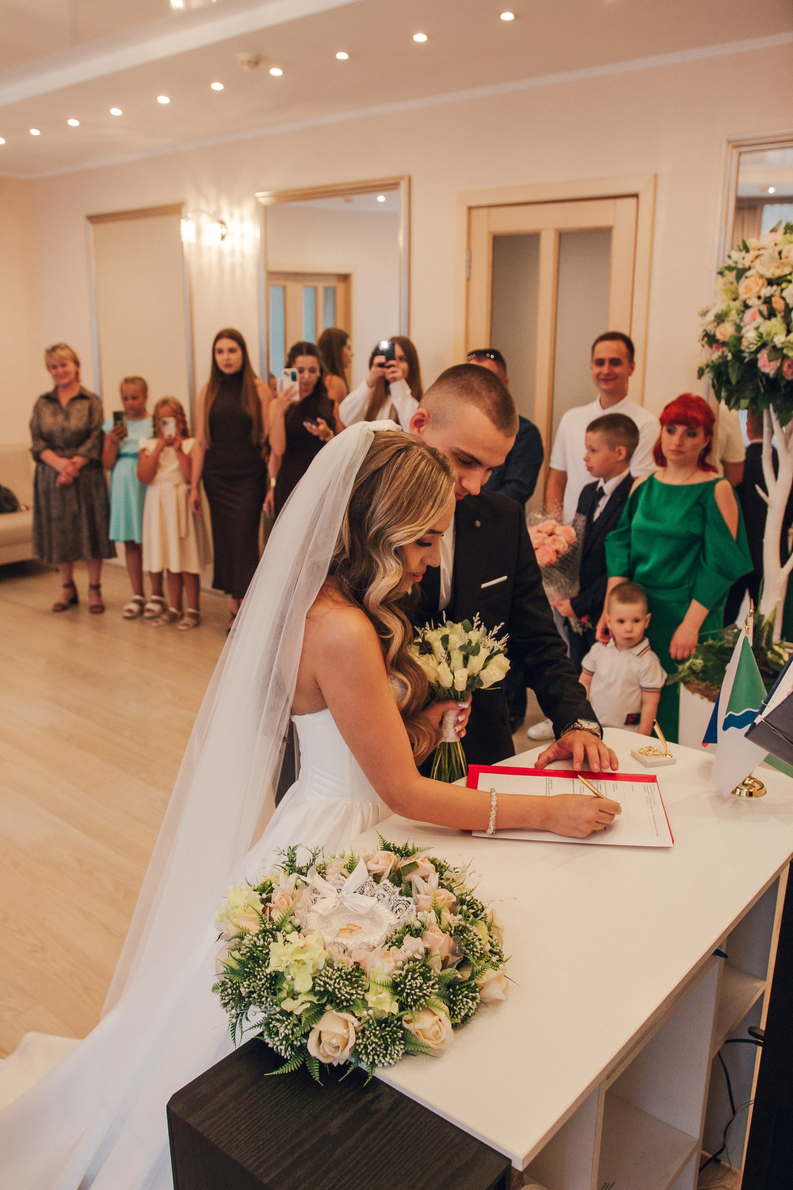 Утро невесты + ЗАГС. Фотограф Новосибирск