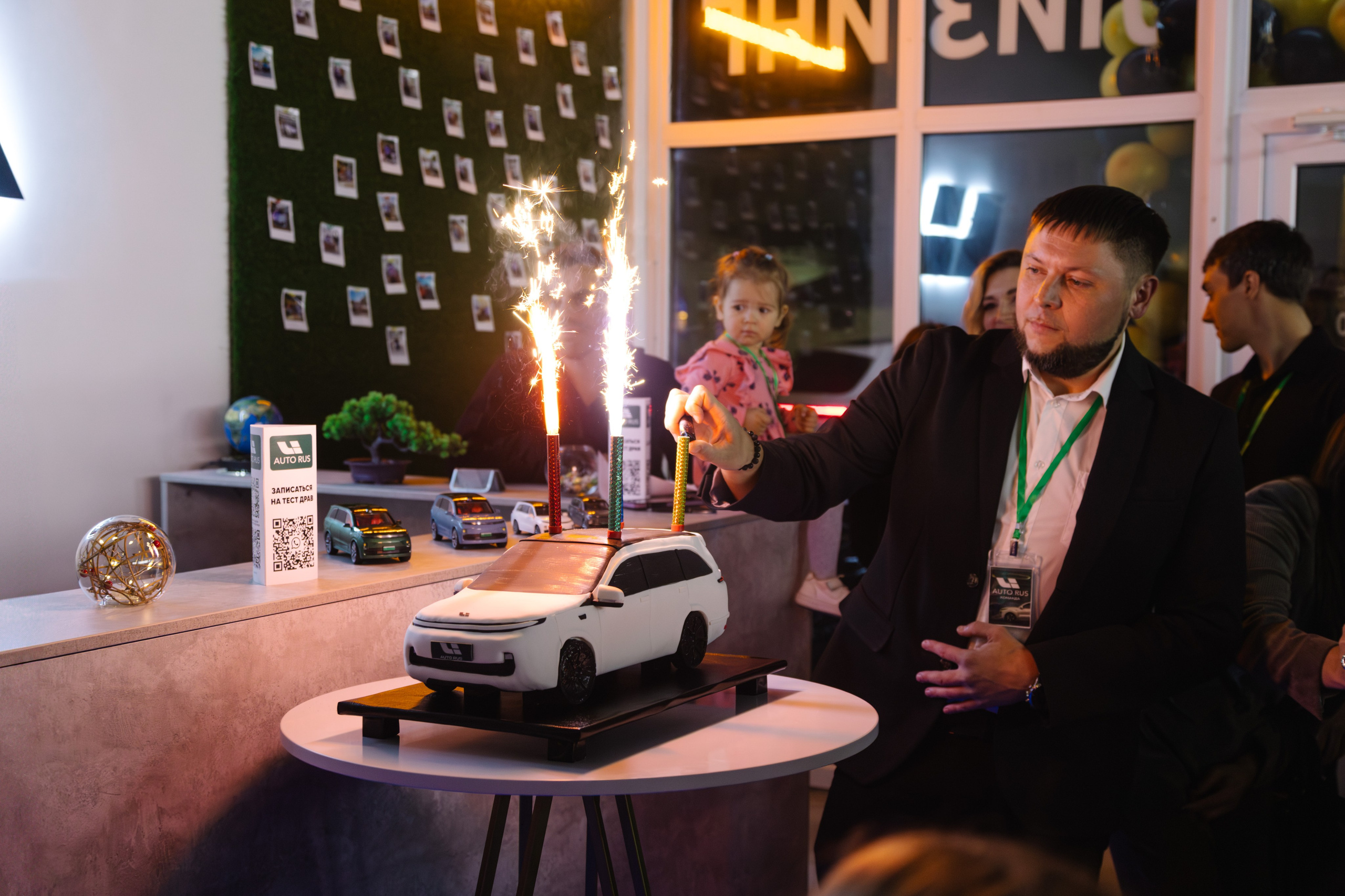 Открытие автосалона Li Auto. Артур Иликчян — Wedding & Event фотограф в Краснодаре