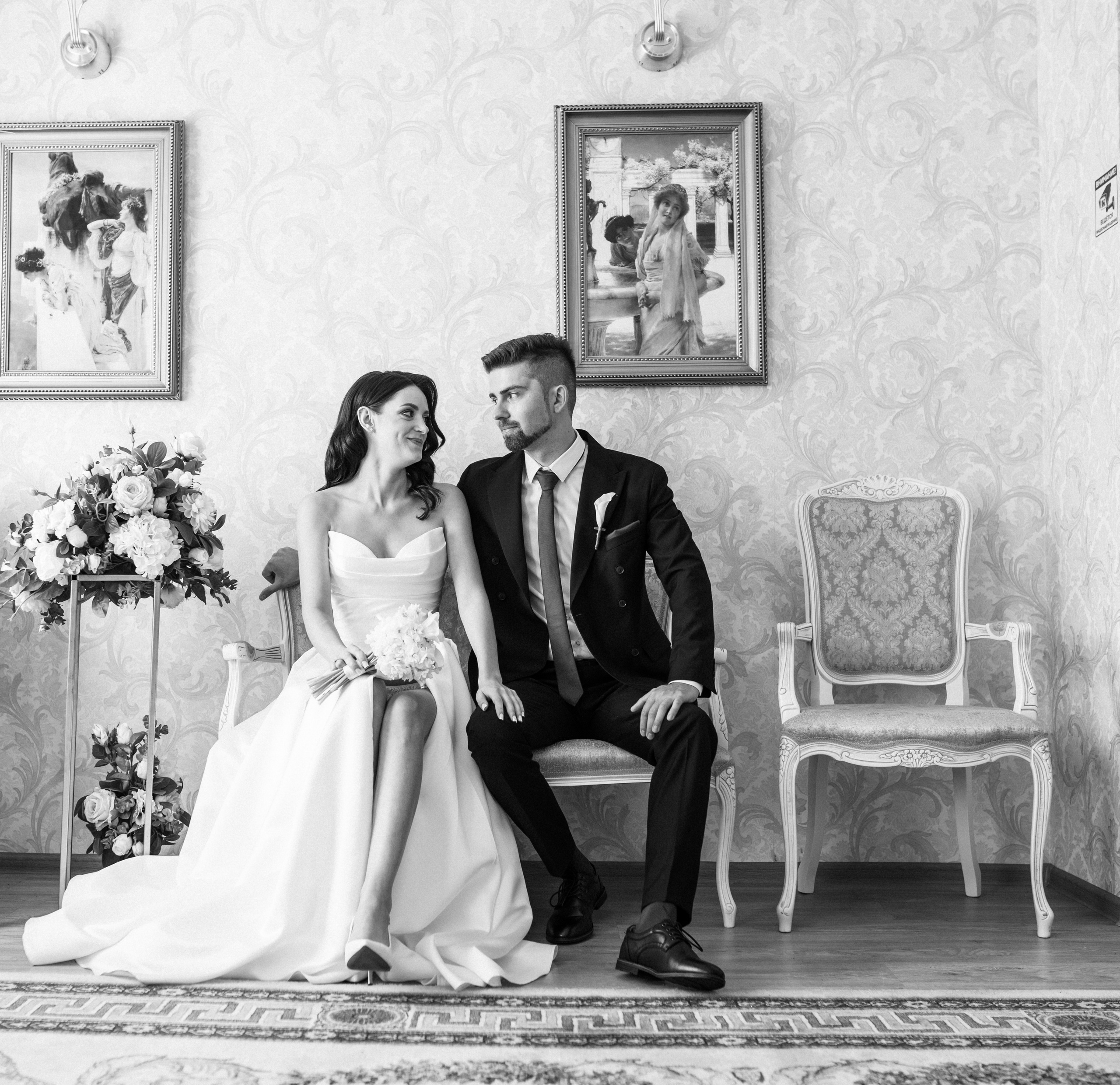 Прогулки во время свадебного банкета. Happiness is in the moments