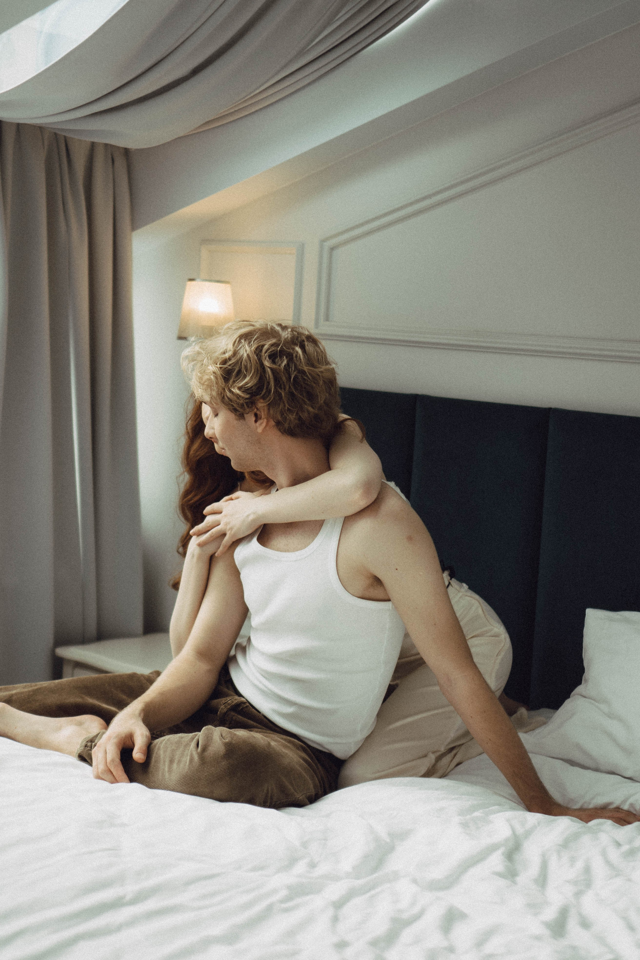 СВАДЕБНАЯ СЬЕМКА В ОТЕЛЕ. СБОРЫ ЖЕНИХА И НЕВЕСТЫ И ТАКЖЕ ТОР И ПОДГОТОВКА К ПРОГУЛКЕ. Профессиональный фотограф, Санкт-Петербург — Виктория Богомолова