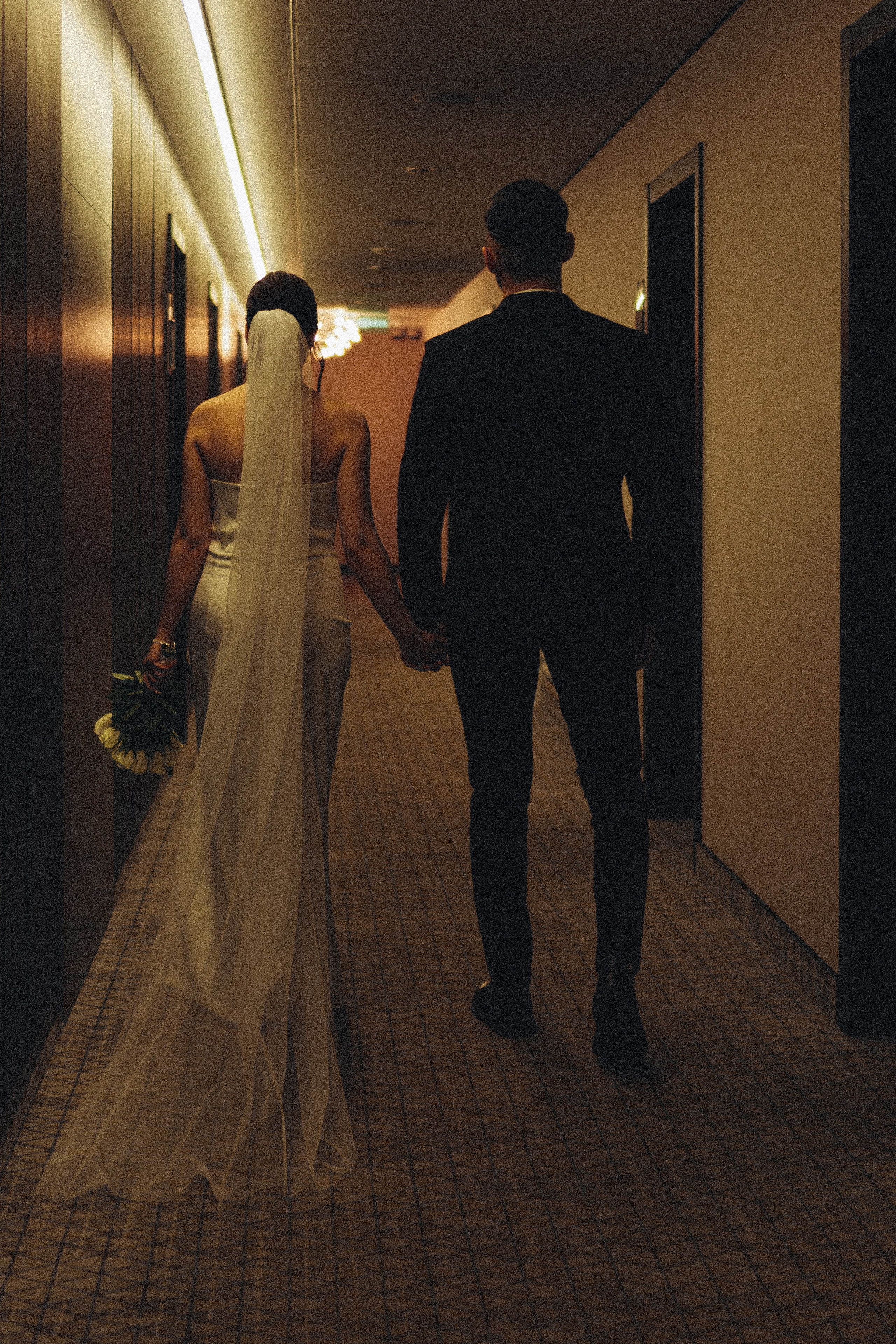 СВАДЕБНАЯ СЬЕМКА СБОРОВ ЖЕНИХА И НЕВЕСТЫ В ОТЕЛЕ И ТАКЖЕ ФОТОСЕССИИЯ В ОТЕЛЕЕ МЕГАПОЛИС БРЯНСК. Профессиональный фотограф, Санкт-Петербург — Виктория Богомолова