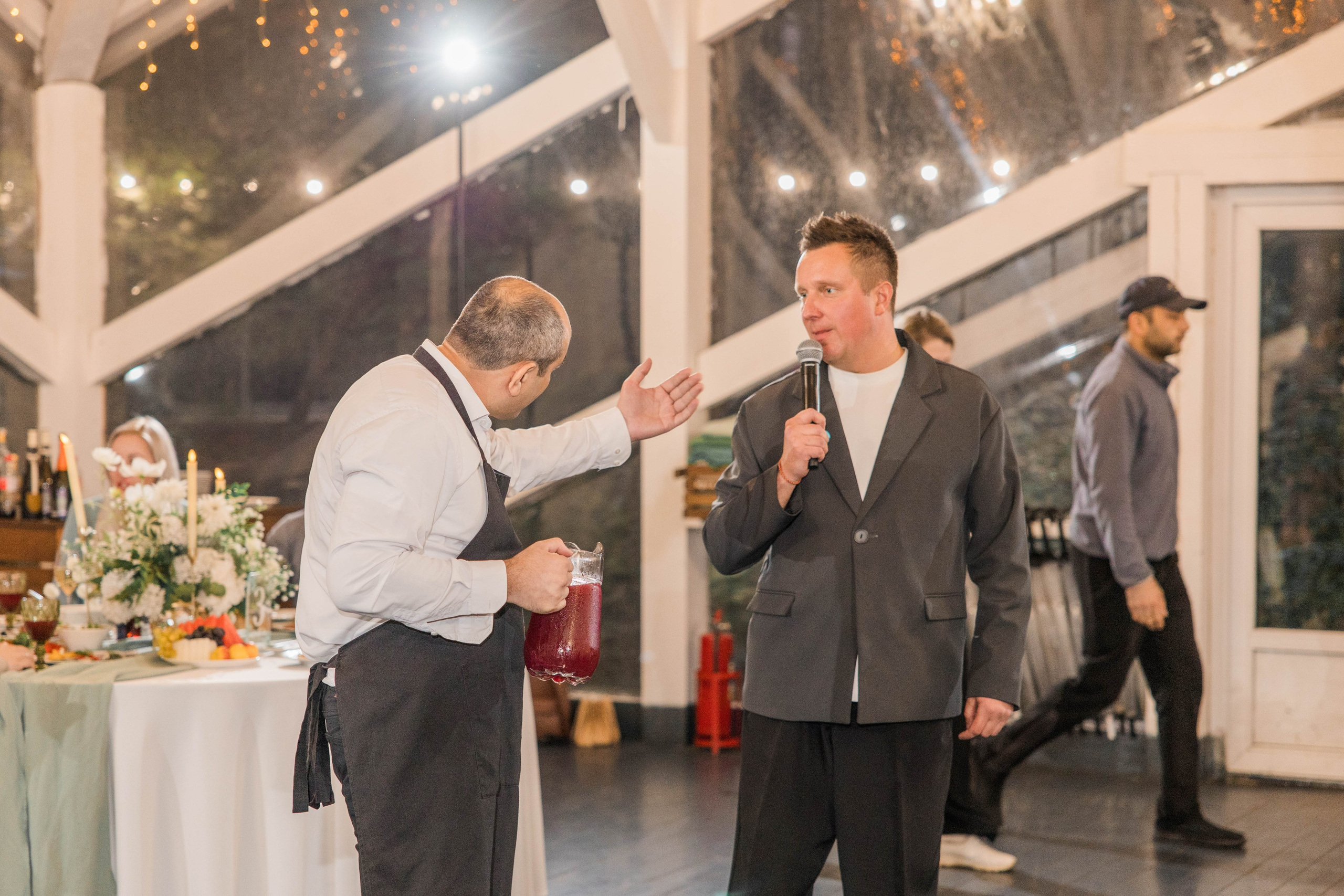 Саша и Юля. Ведущий на свадьбу в Москве Зубков Алексей