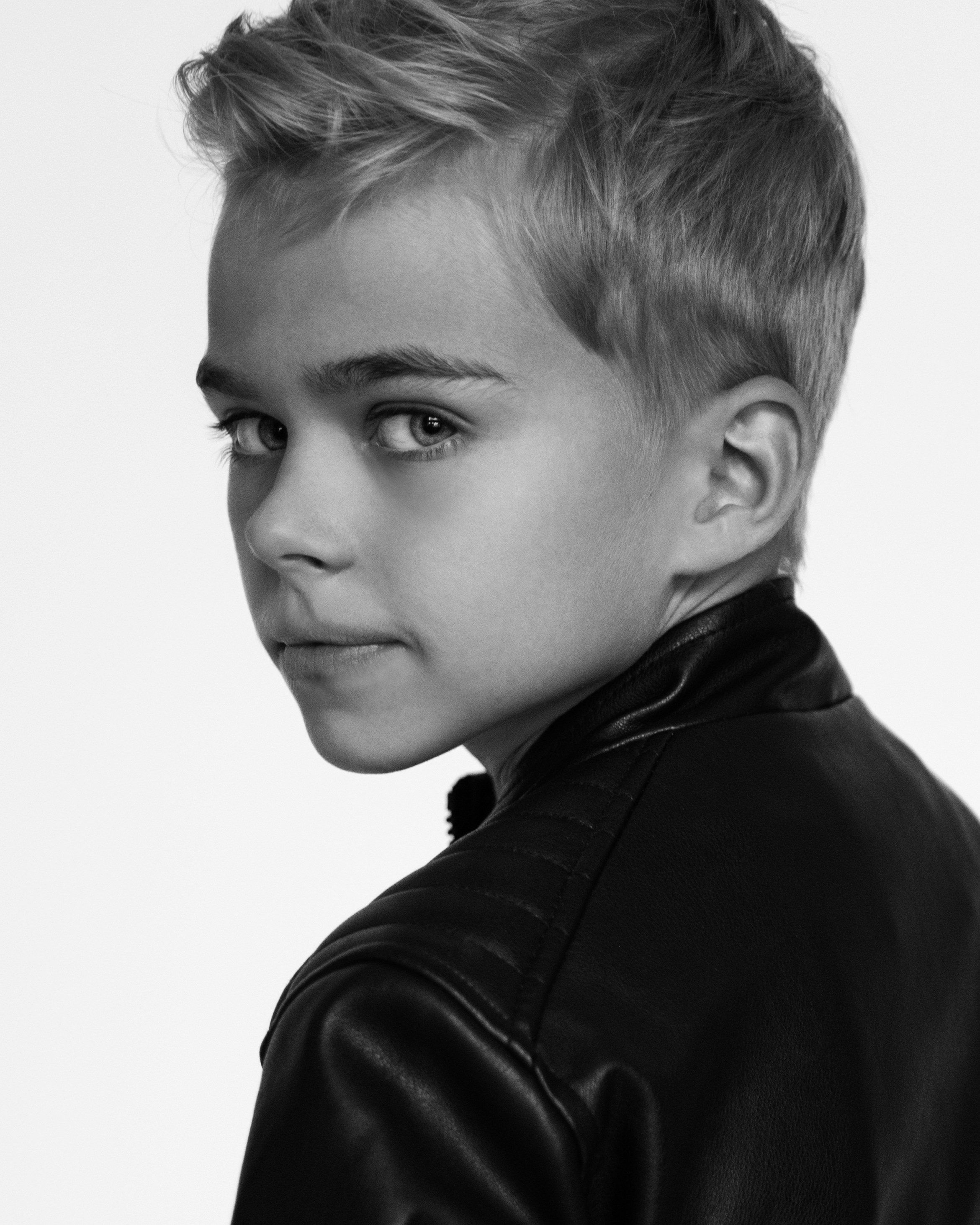 Иван. Фотограф Москва Виктория Вишневская актерское / модельное портфолио