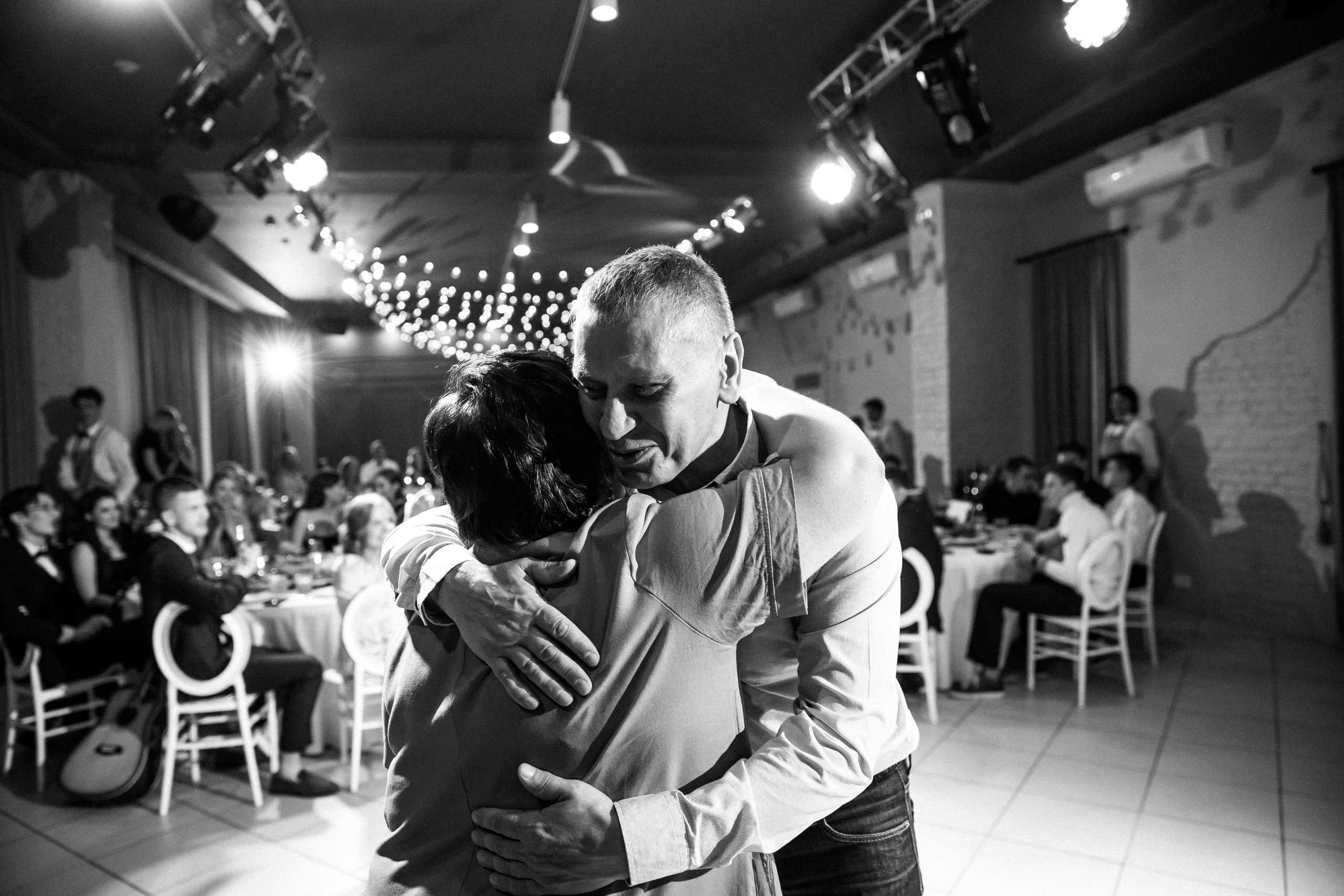 2023-06-23 Выпускной МБОУ СОШ № 10. Фотограф в Красноярске