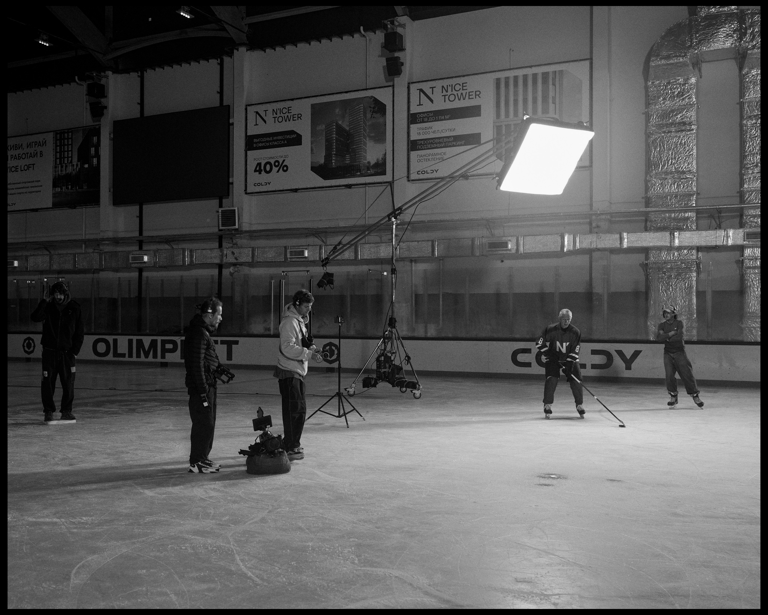 NICE LOFT. ANNA — PHOTOGRAPHER