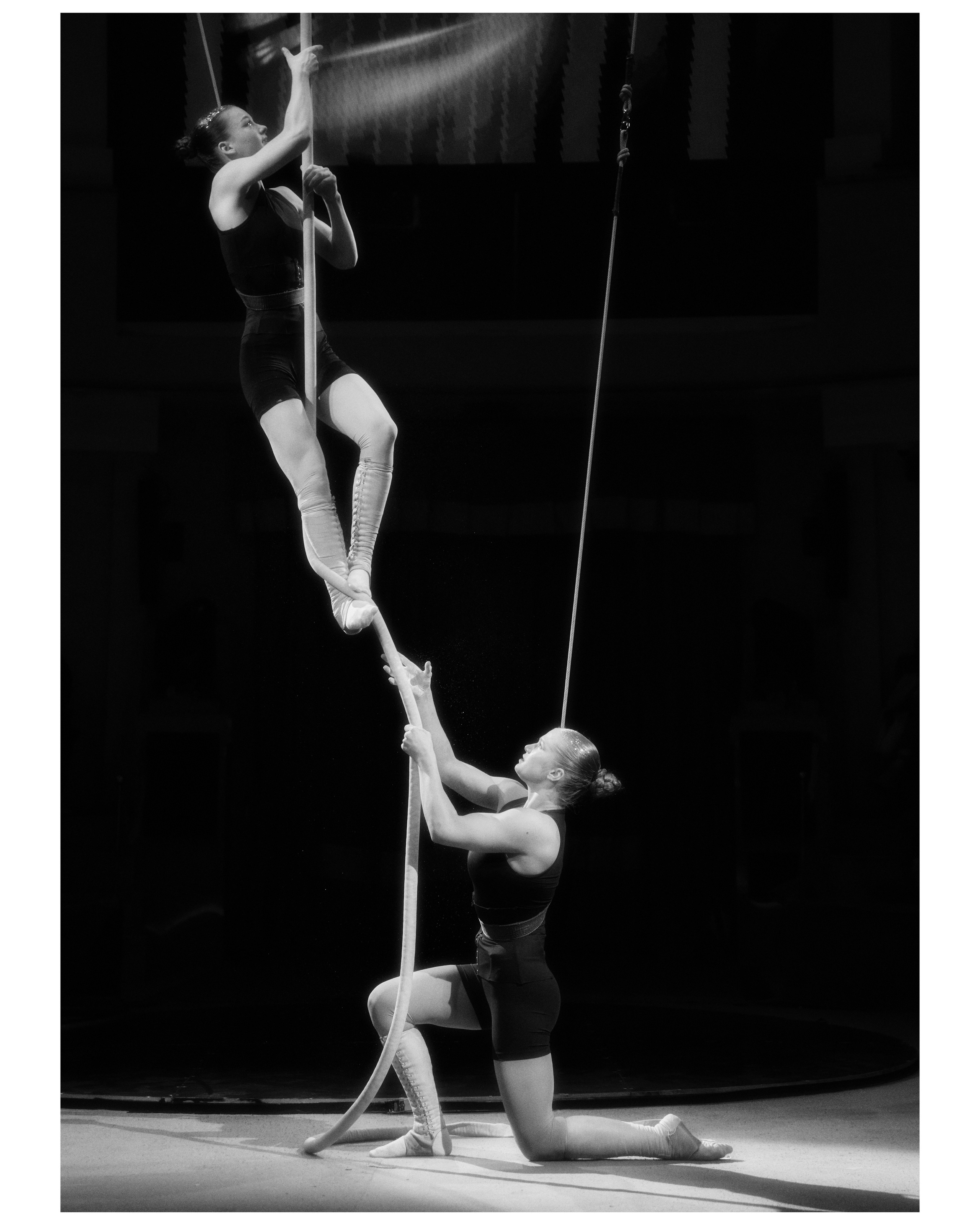 CIRCUS SCHOOL. ANNA — PHOTOGRAPHER